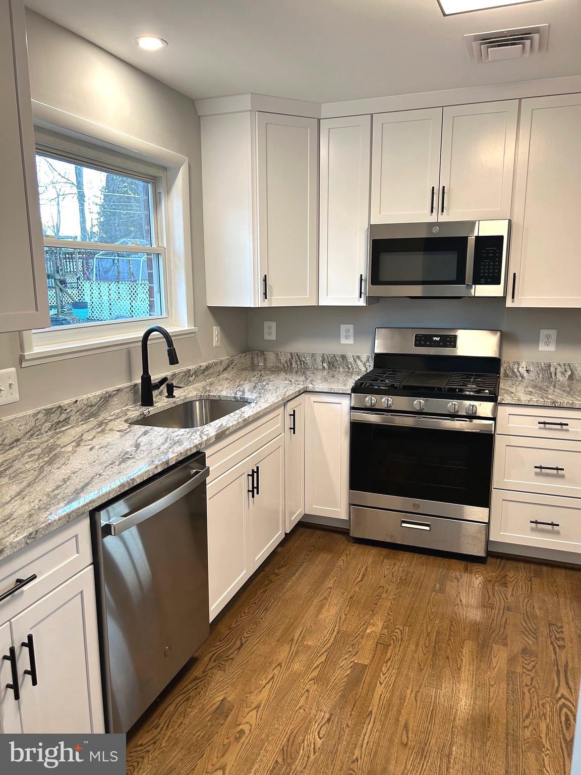 WESTVIEW PARK - Residential