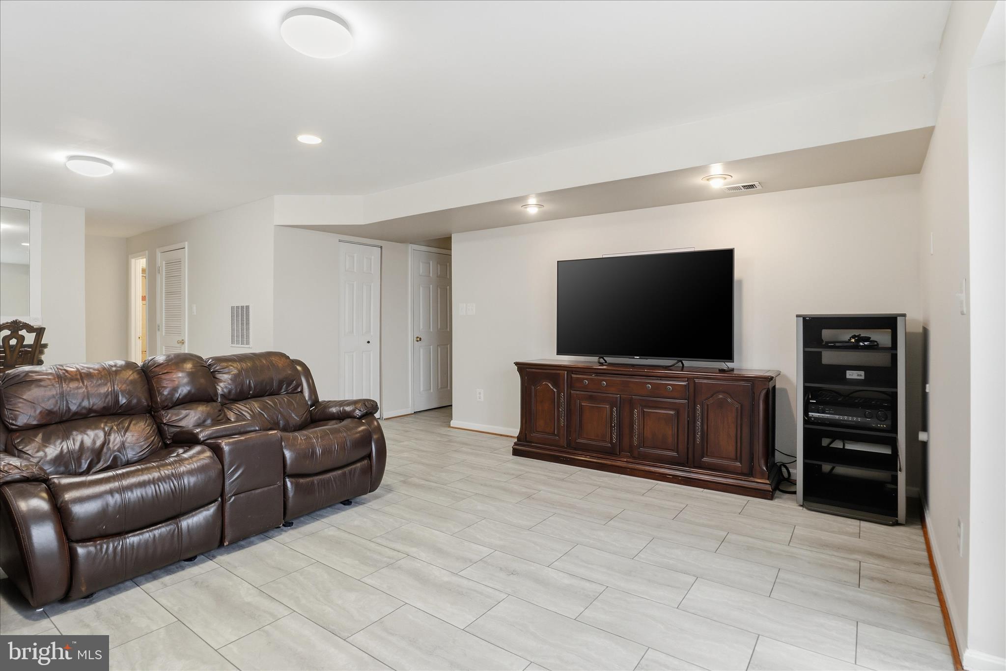 POTOMAC STATION - Residential