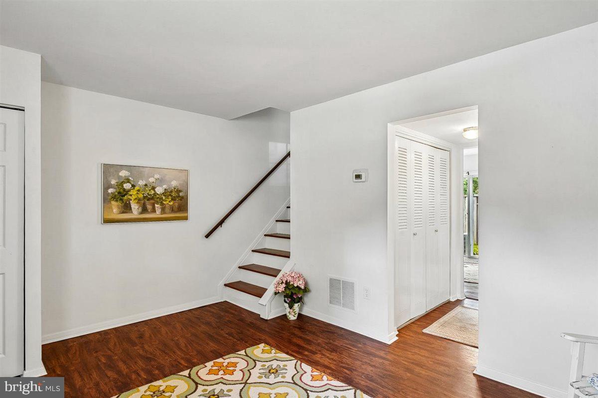 122 MERRYMAN COURT