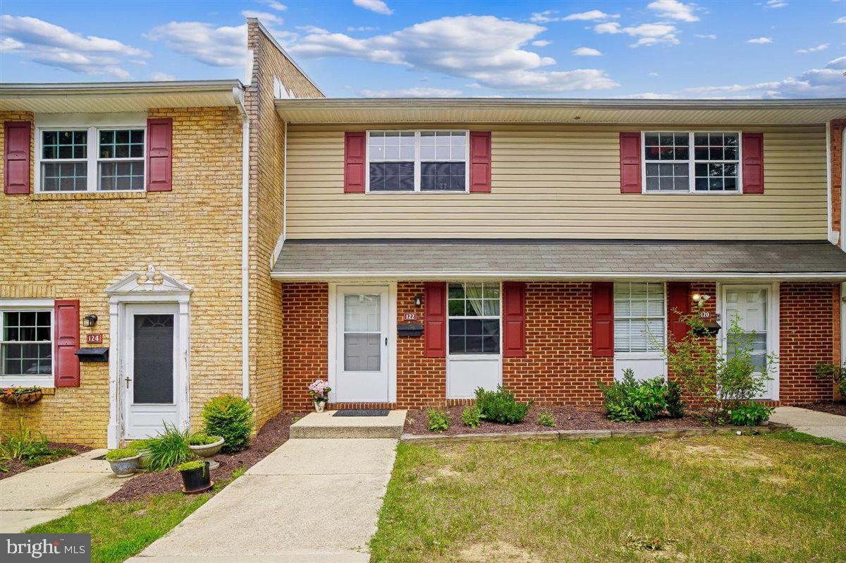 122 MERRYMAN COURT