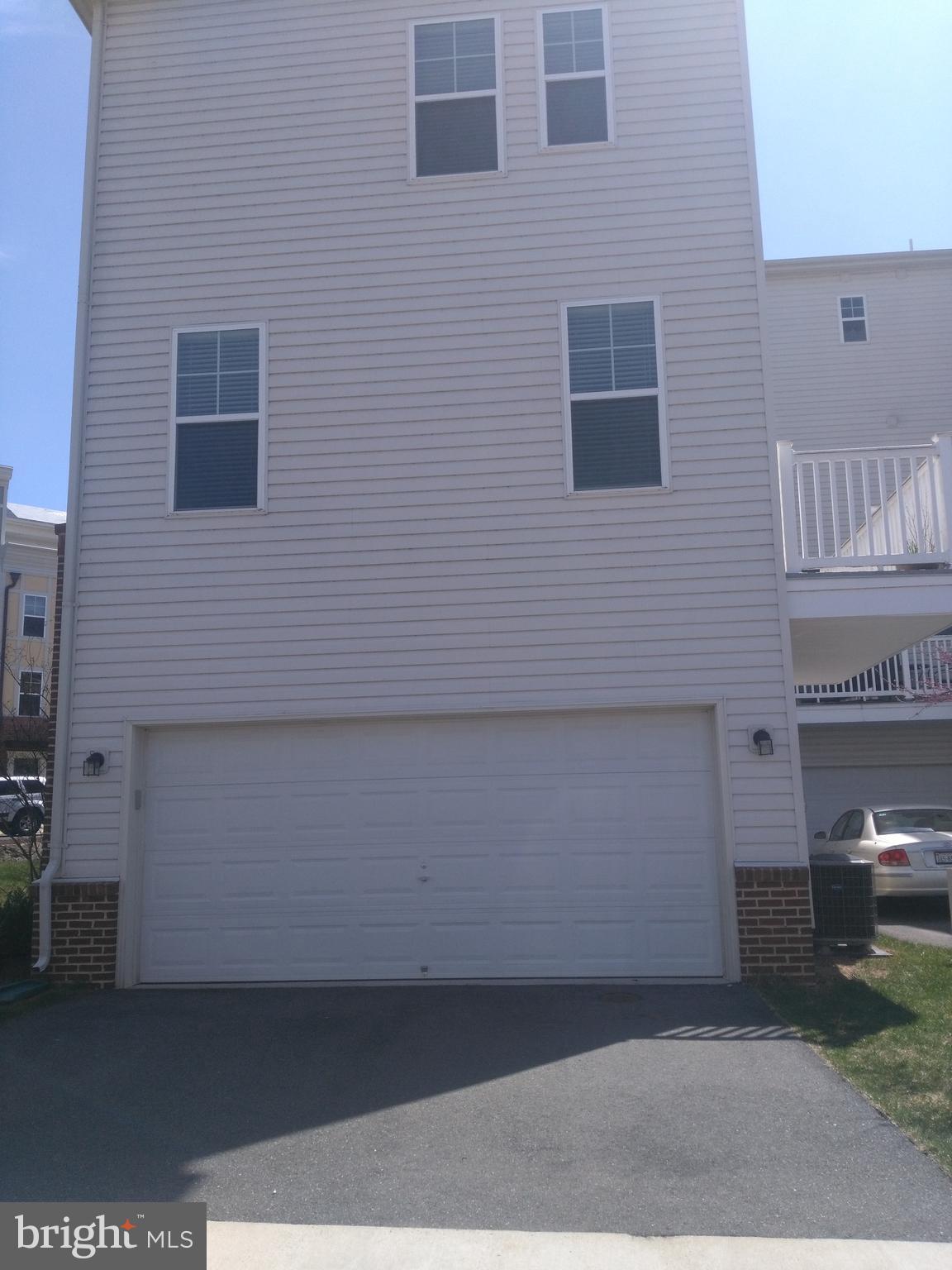 BRAMBLETON OVERLOOK - Residential Lease