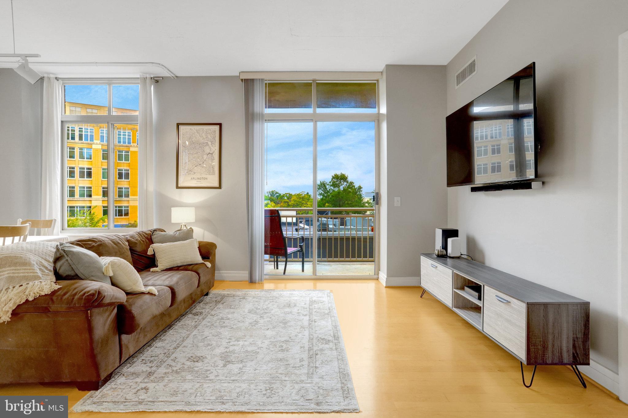 1205 N GARFIELD STREET 308