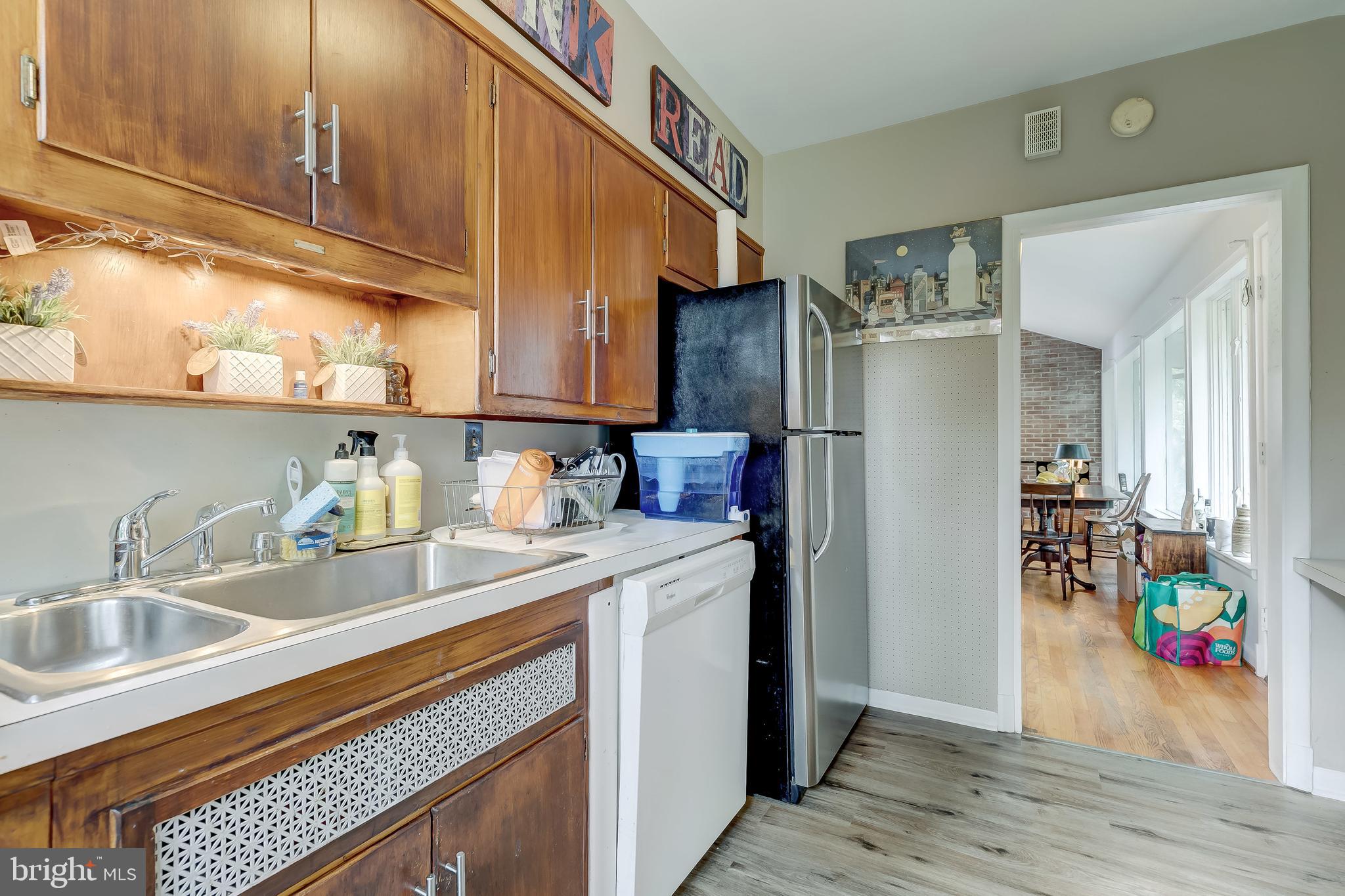 TEN HILLS - Residential