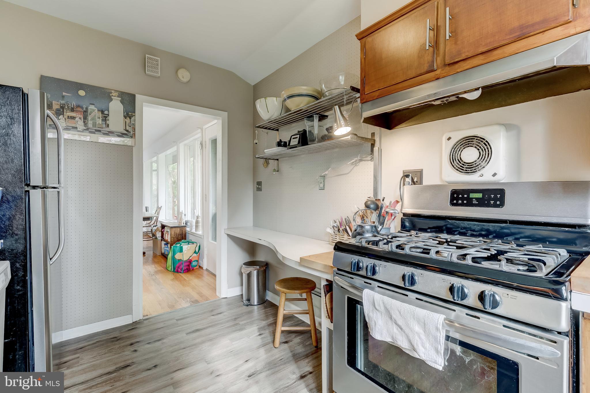 TEN HILLS - Residential