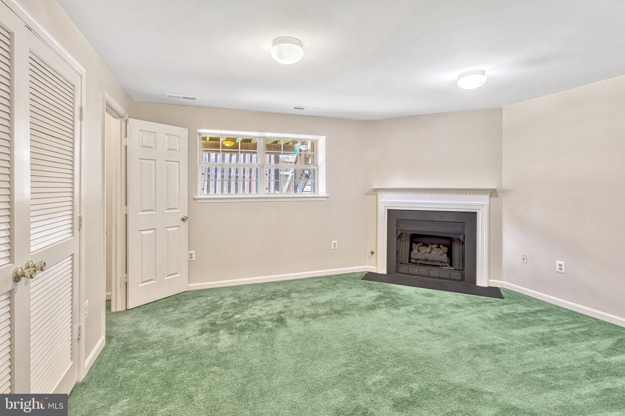 SOUTHLAKE AT MONTCLAIR - Residential Lease