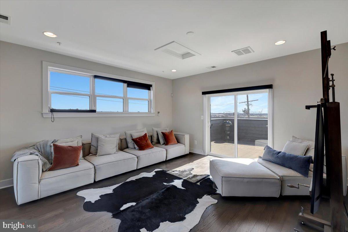 BREWERS HILL - Residential