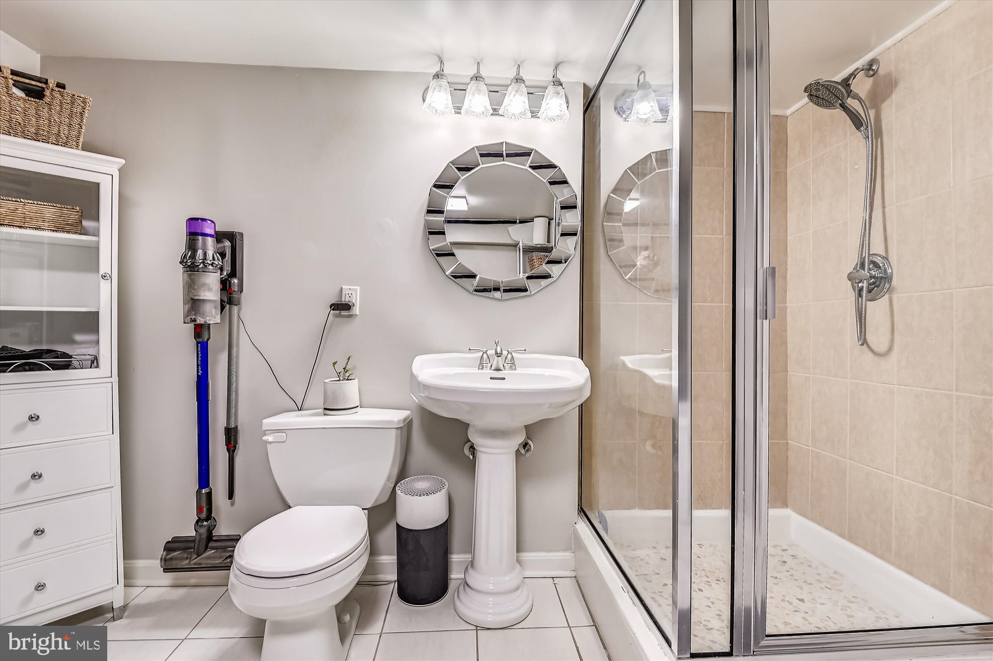 RIVERSIDE - Residential