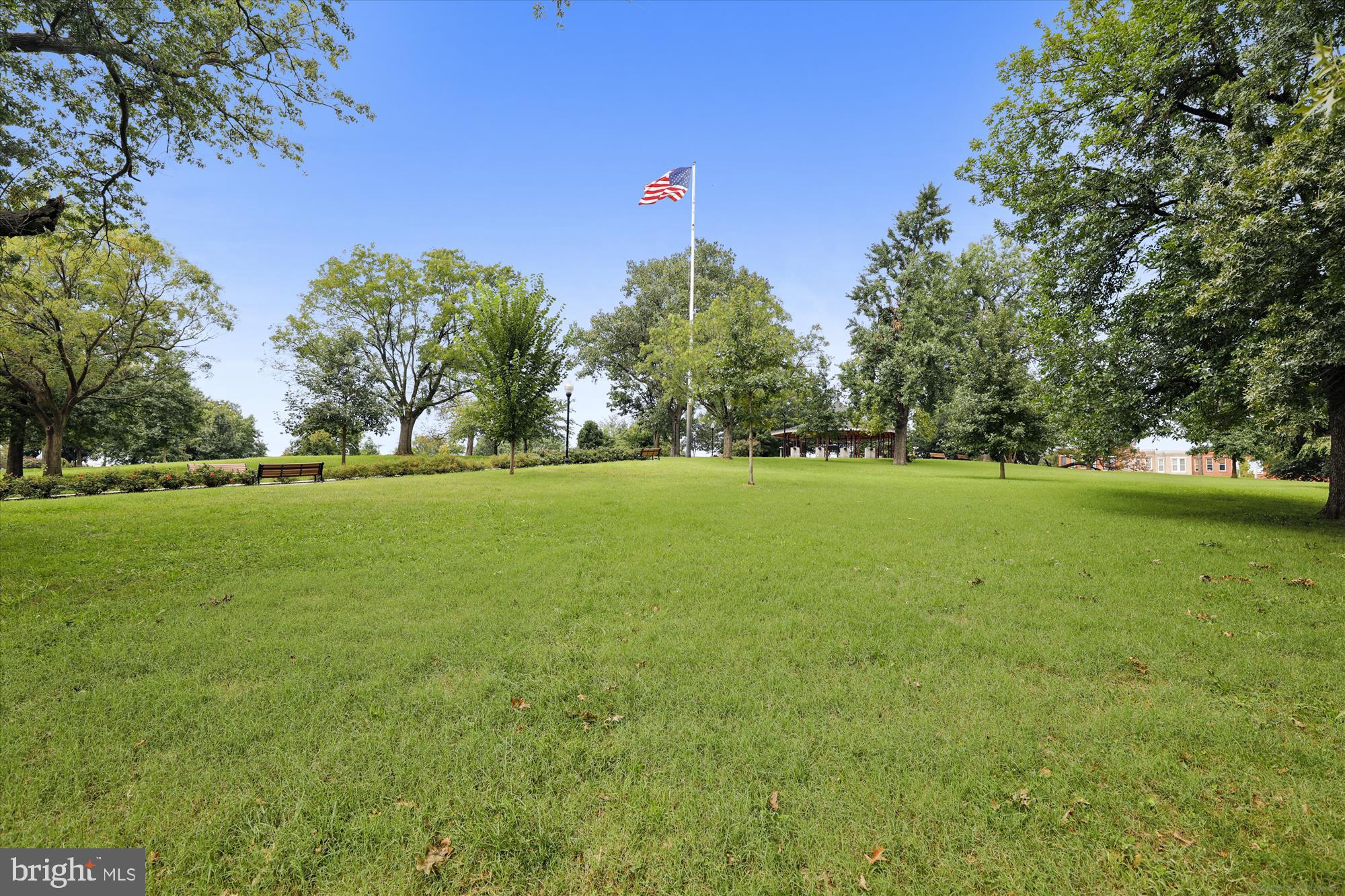 RIVERSIDE - Residential