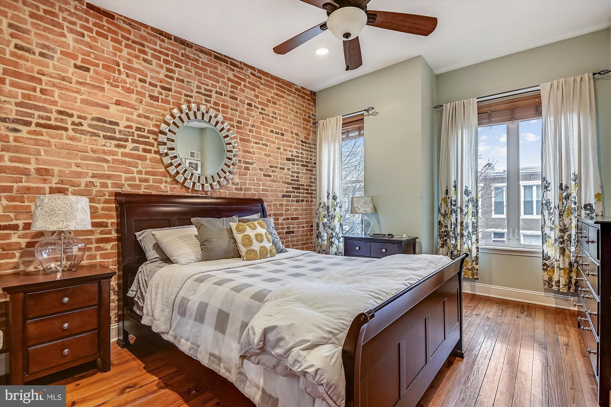 RIVERSIDE - Residential