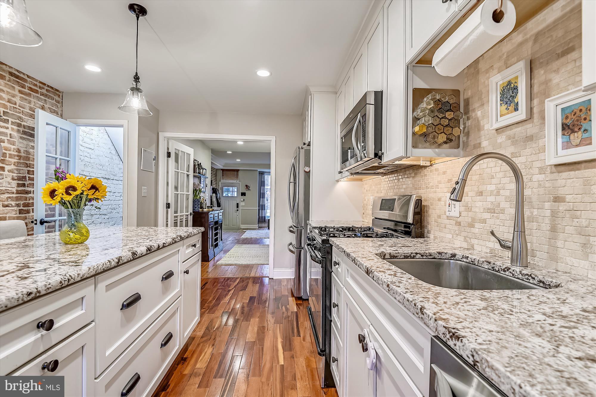 RIVERSIDE - Residential