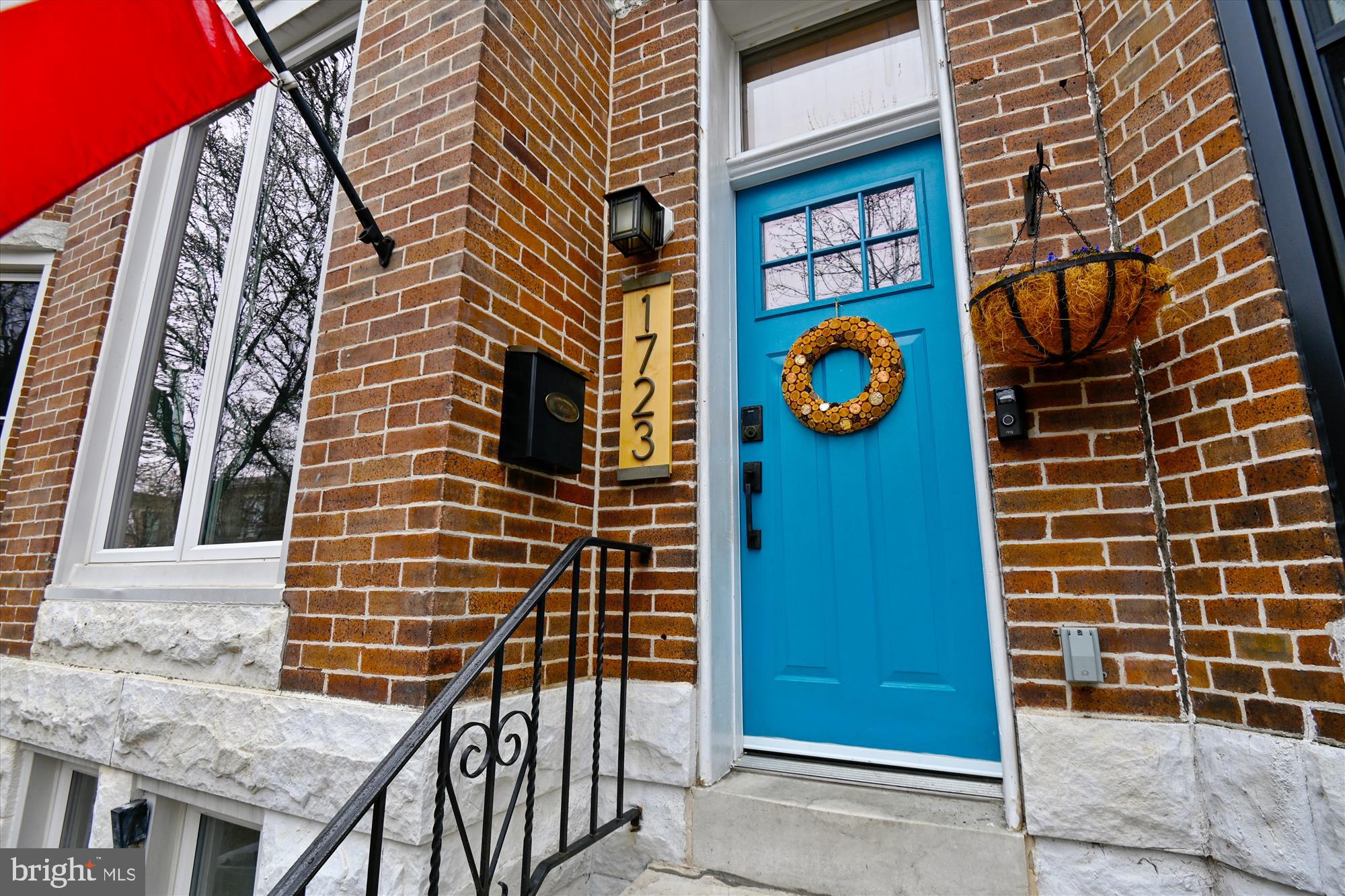 RIVERSIDE - Residential