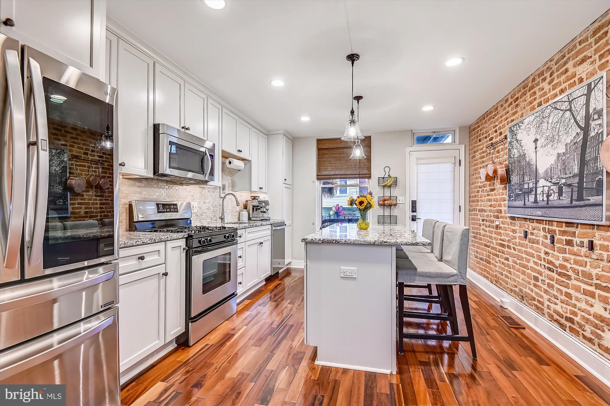 RIVERSIDE - Residential