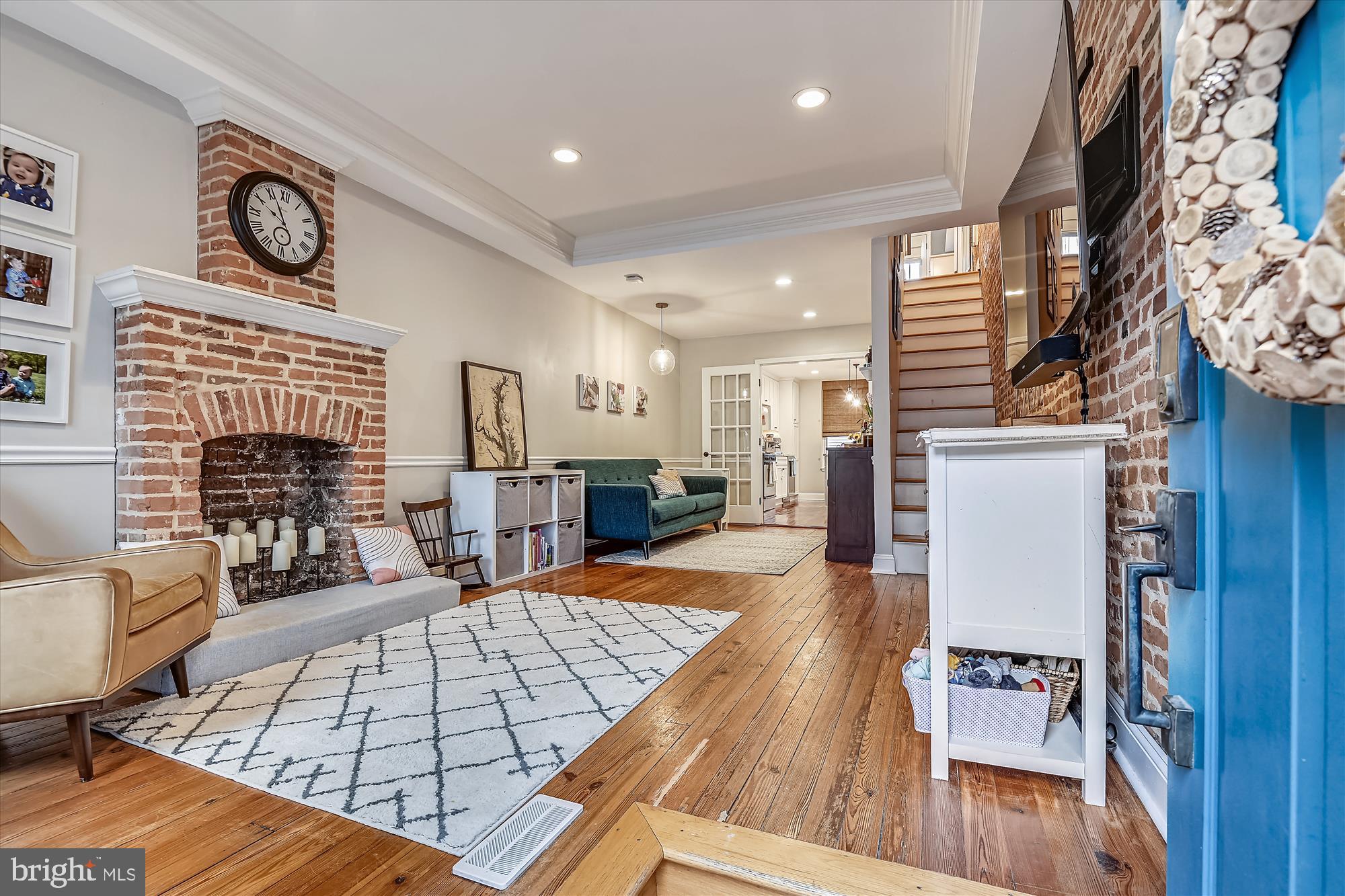 RIVERSIDE - Residential