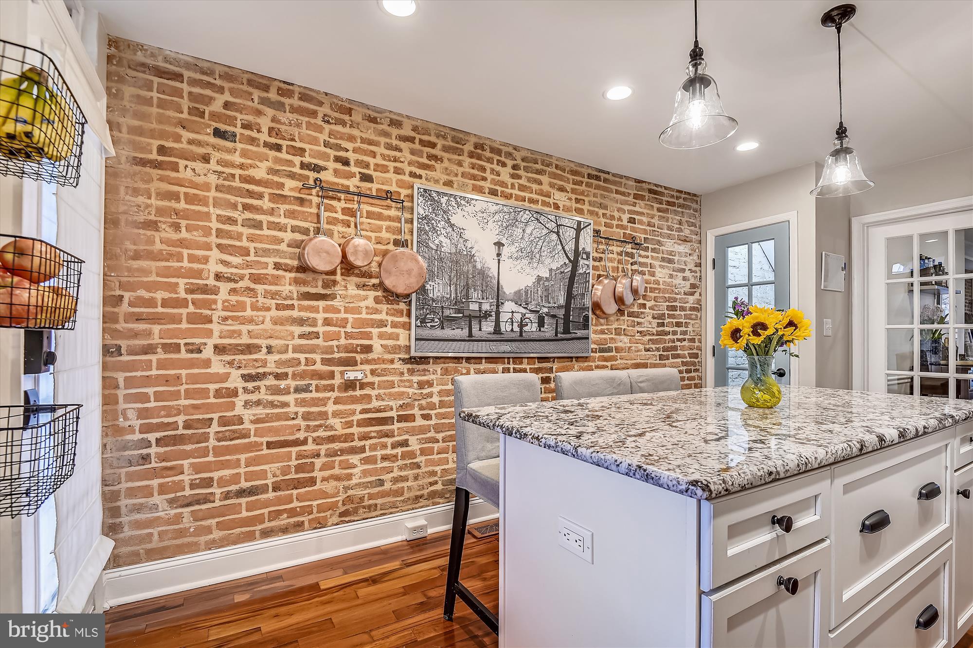 RIVERSIDE - Residential