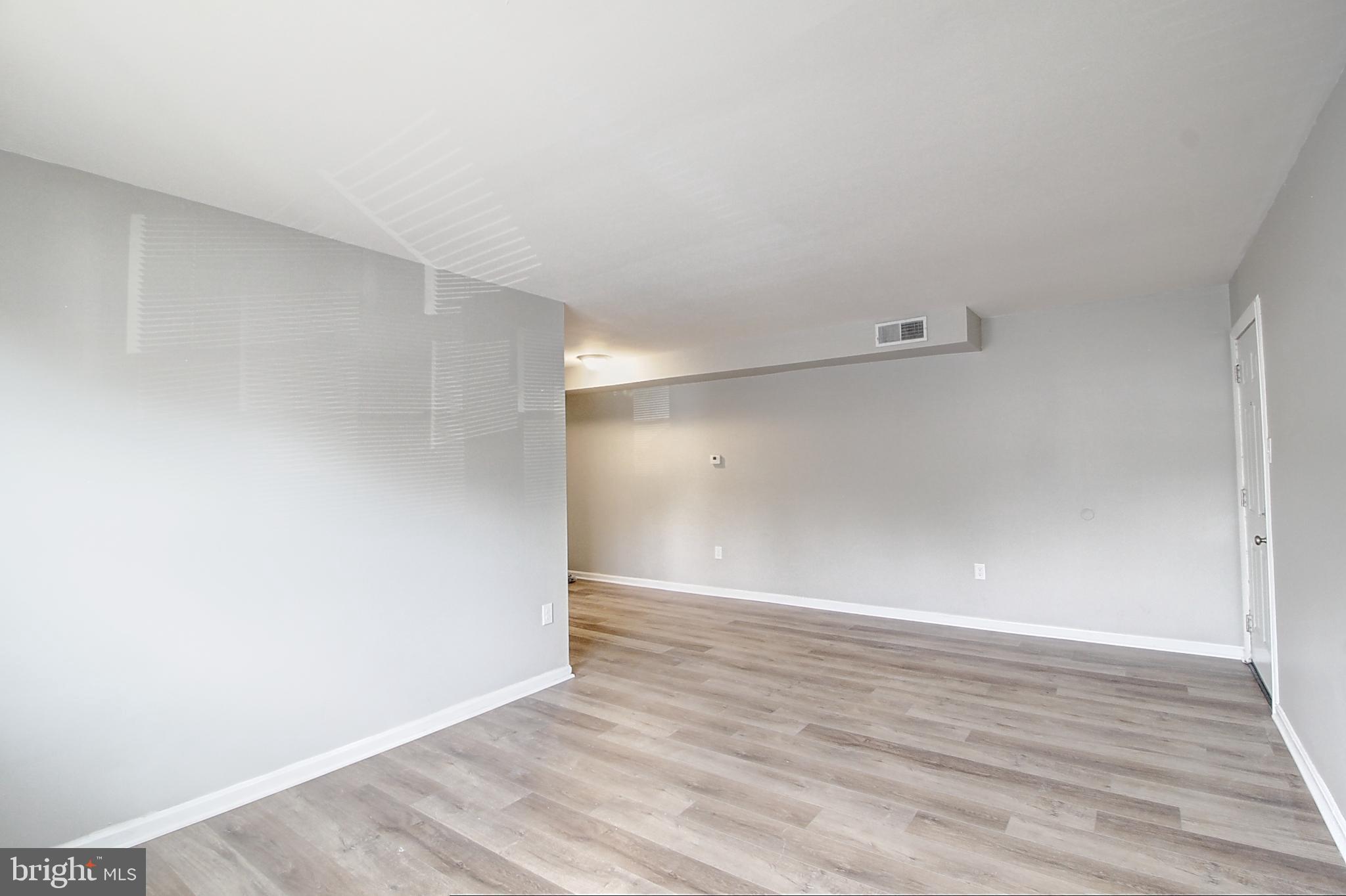 10 E 16TH 6
