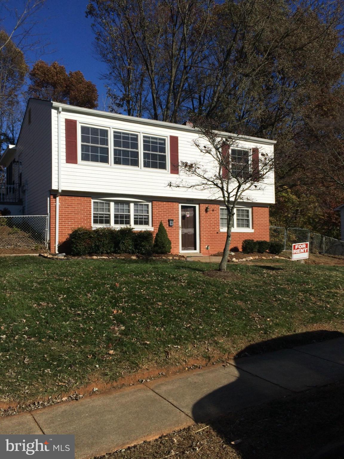 DALE CITY - Residential Lease