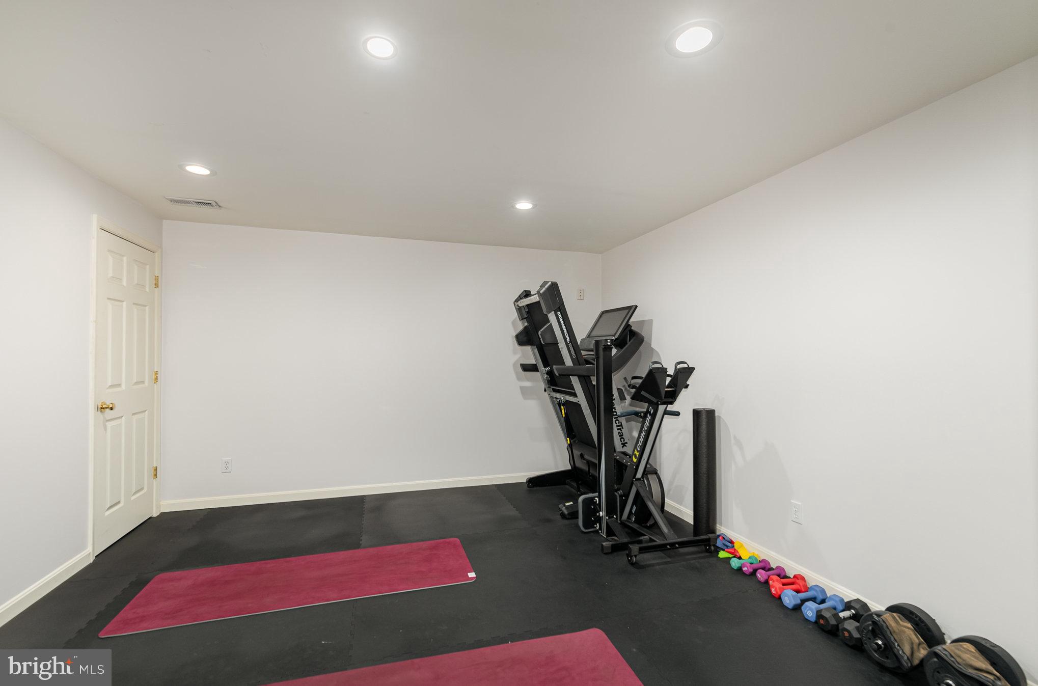 VINEYARD OAK - Residential