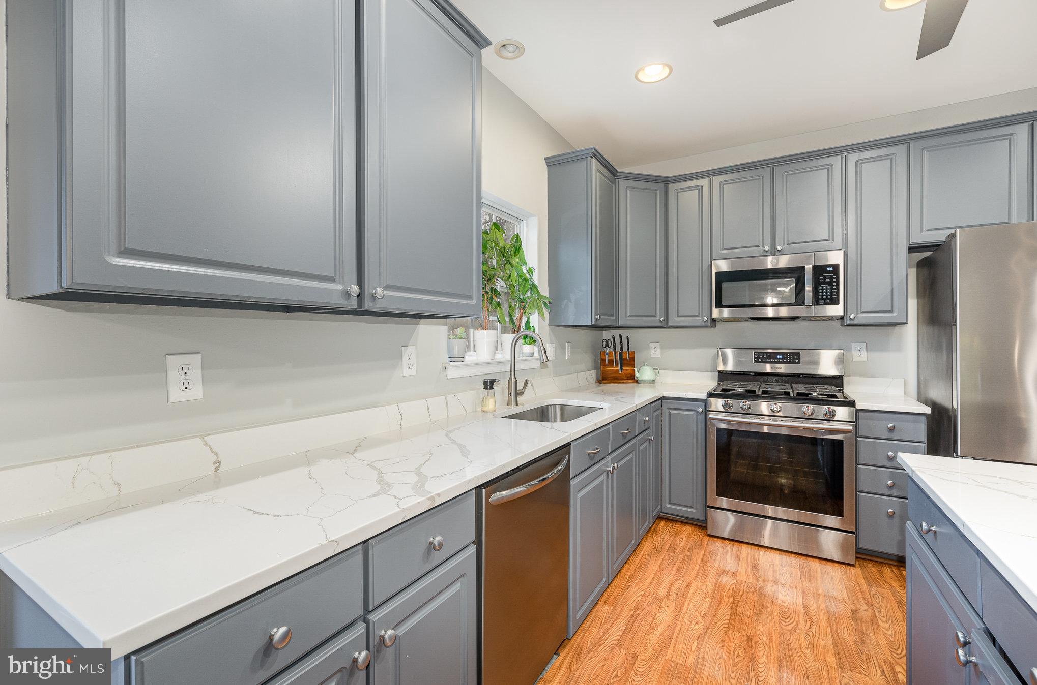 VINEYARD OAK - Residential