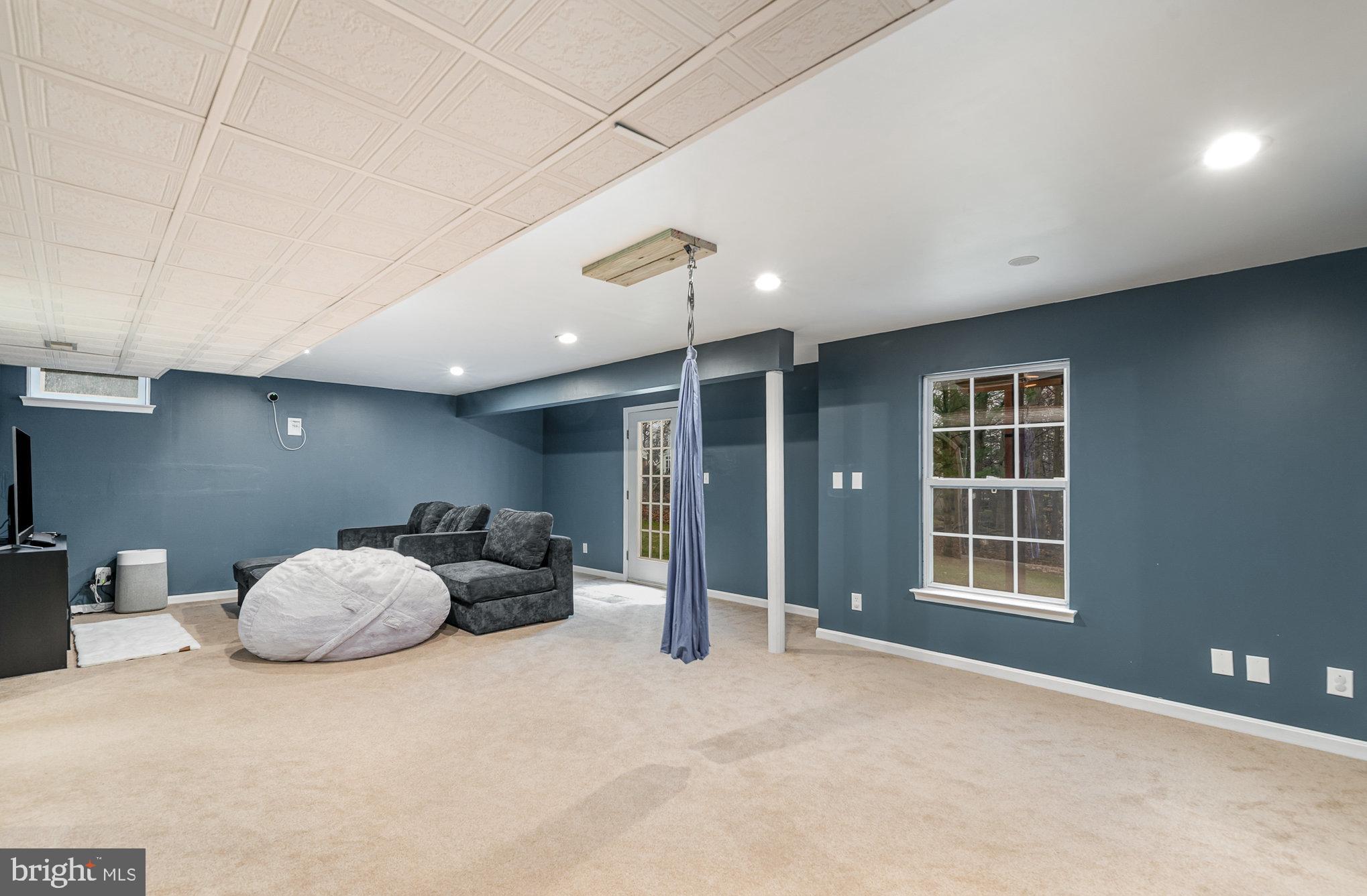 VINEYARD OAK - Residential