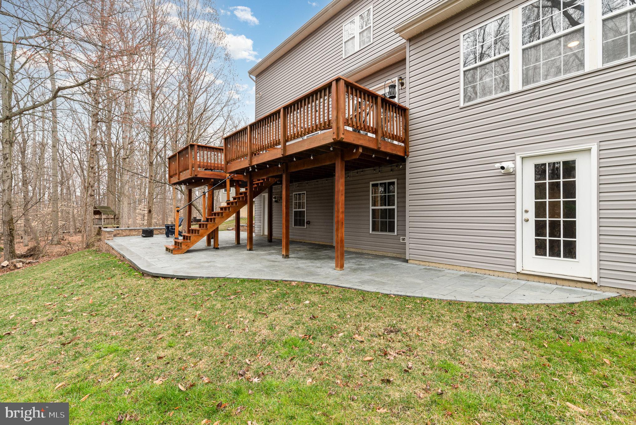 VINEYARD OAK - Residential