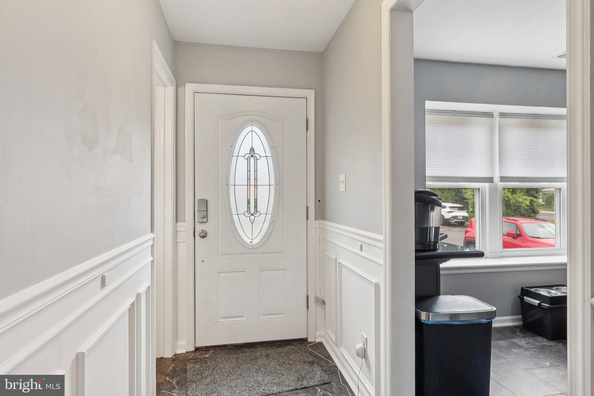 2102 ELBERTA LANE