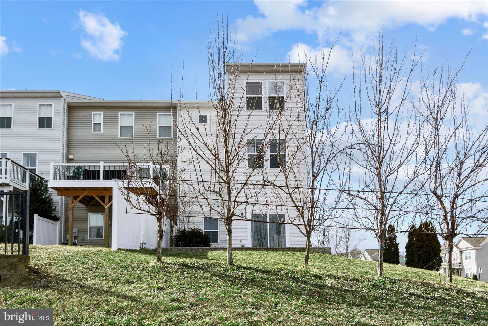 SUMMERFIELD - Residential Lease