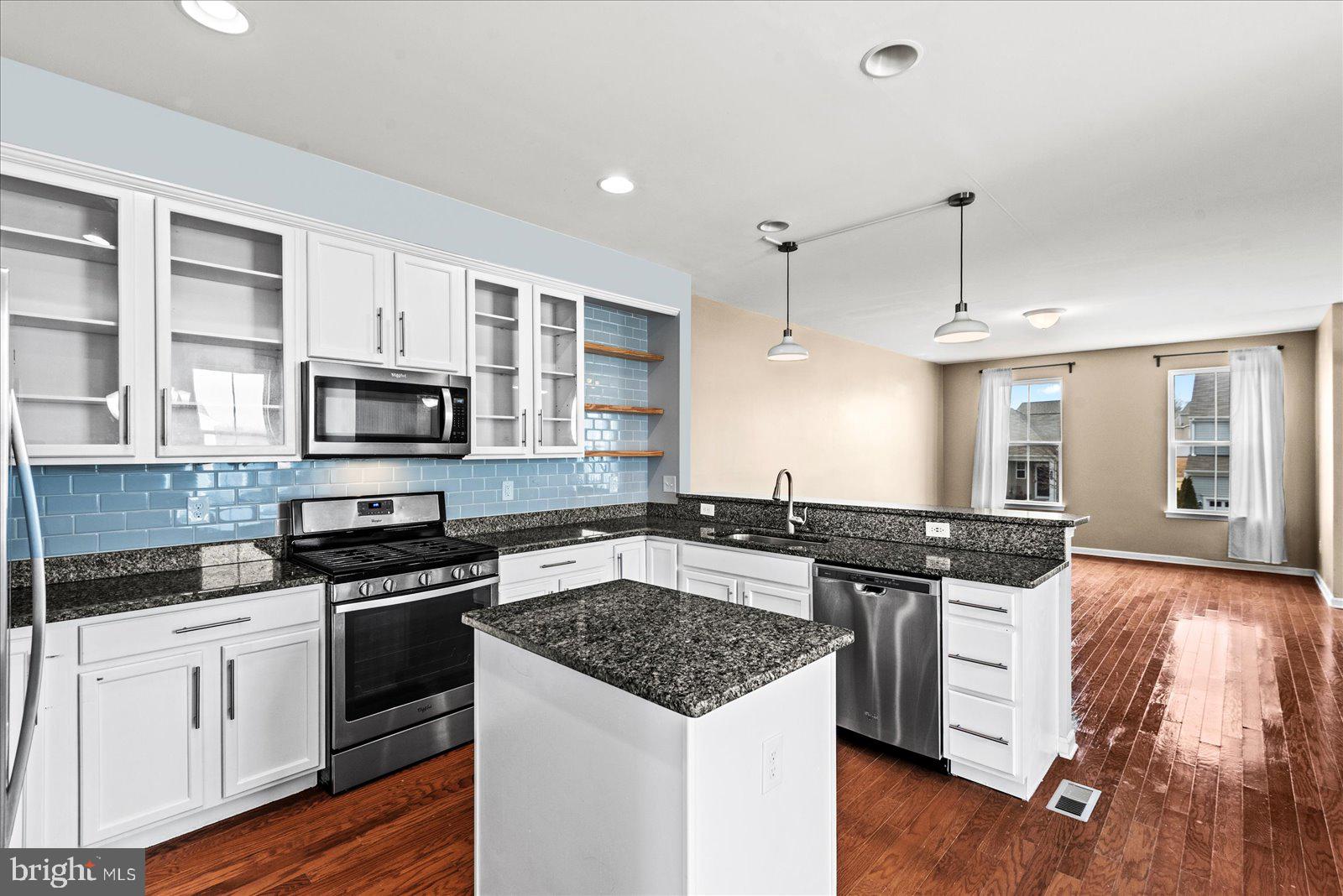 SUMMERFIELD - Residential Lease