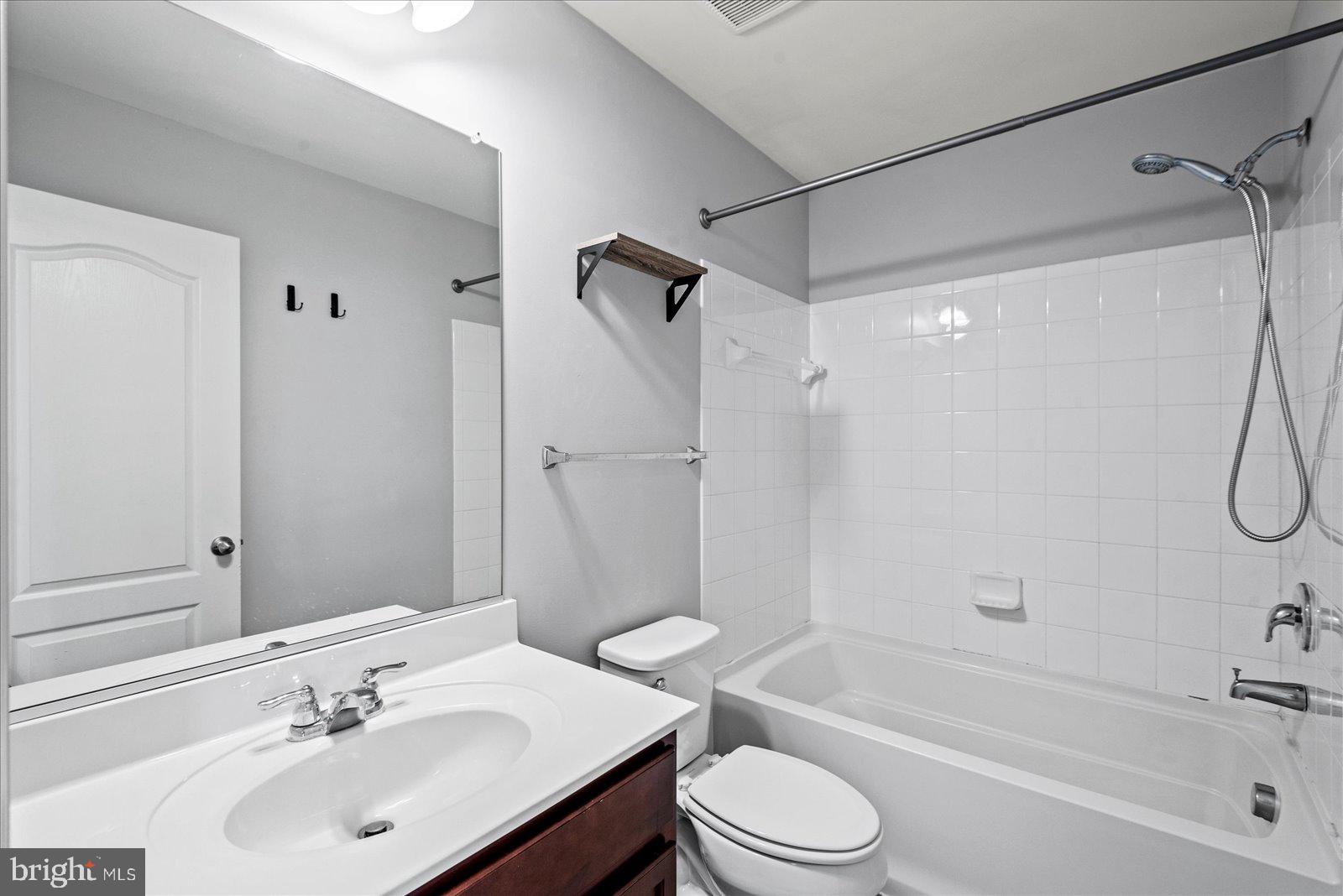 SUMMERFIELD - Residential Lease