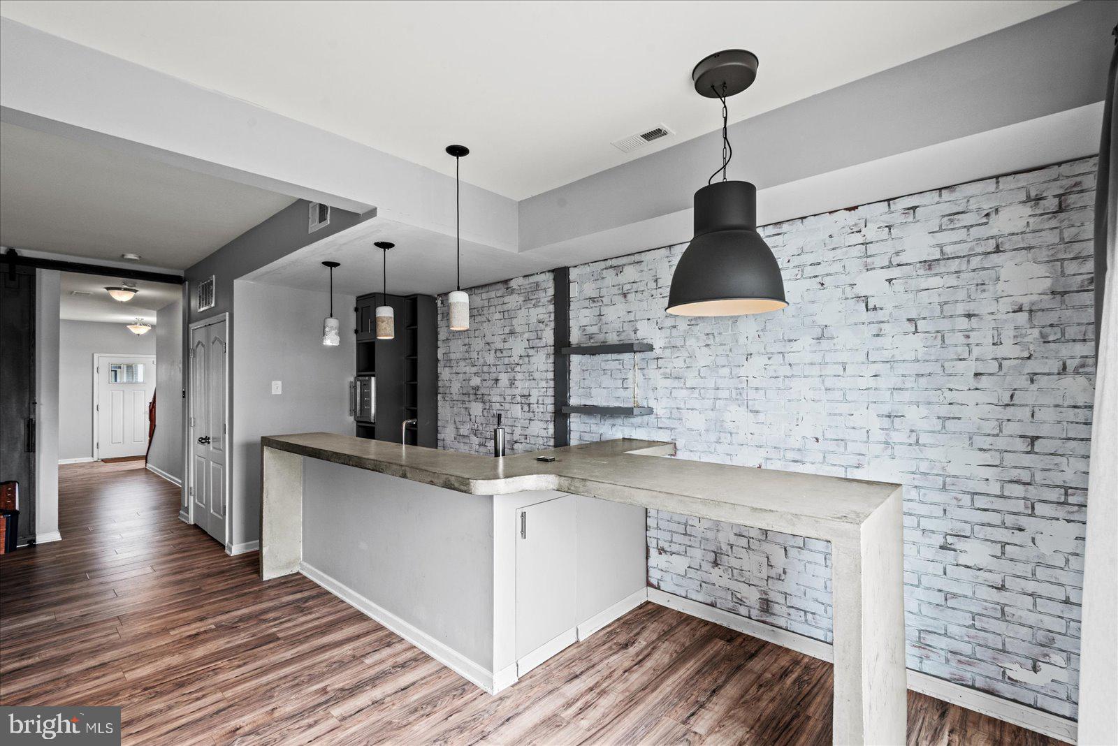 SUMMERFIELD - Residential Lease