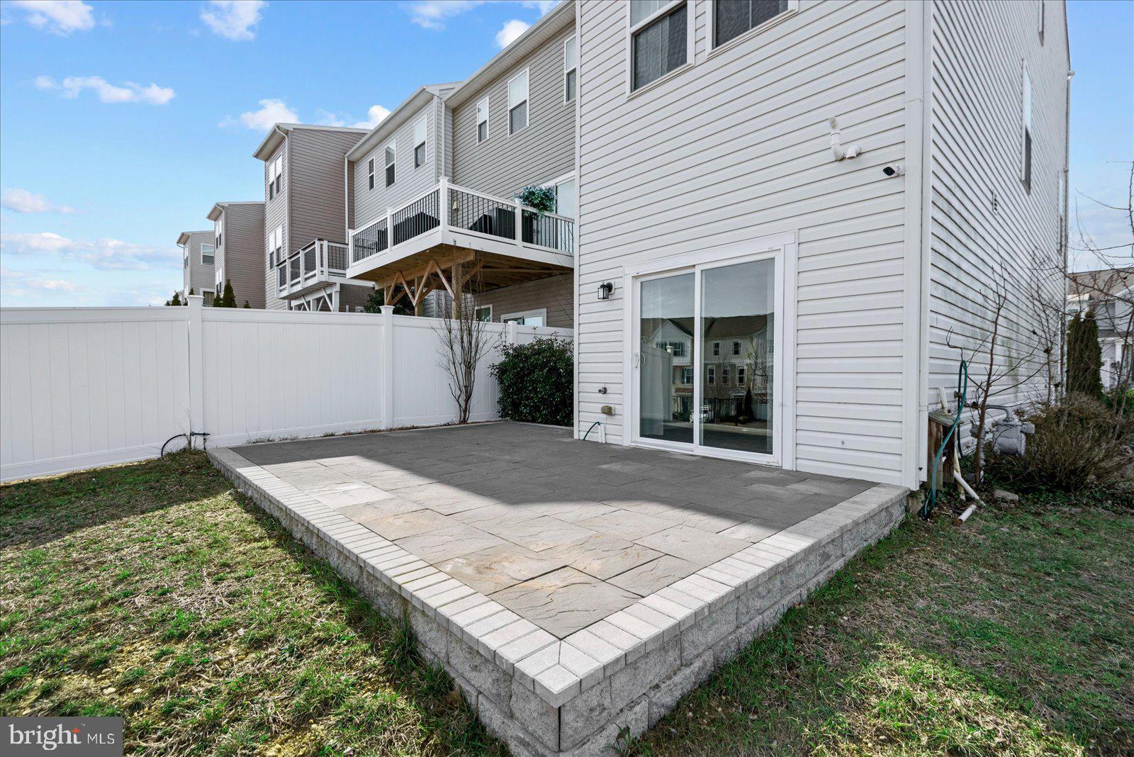 SUMMERFIELD - Residential Lease