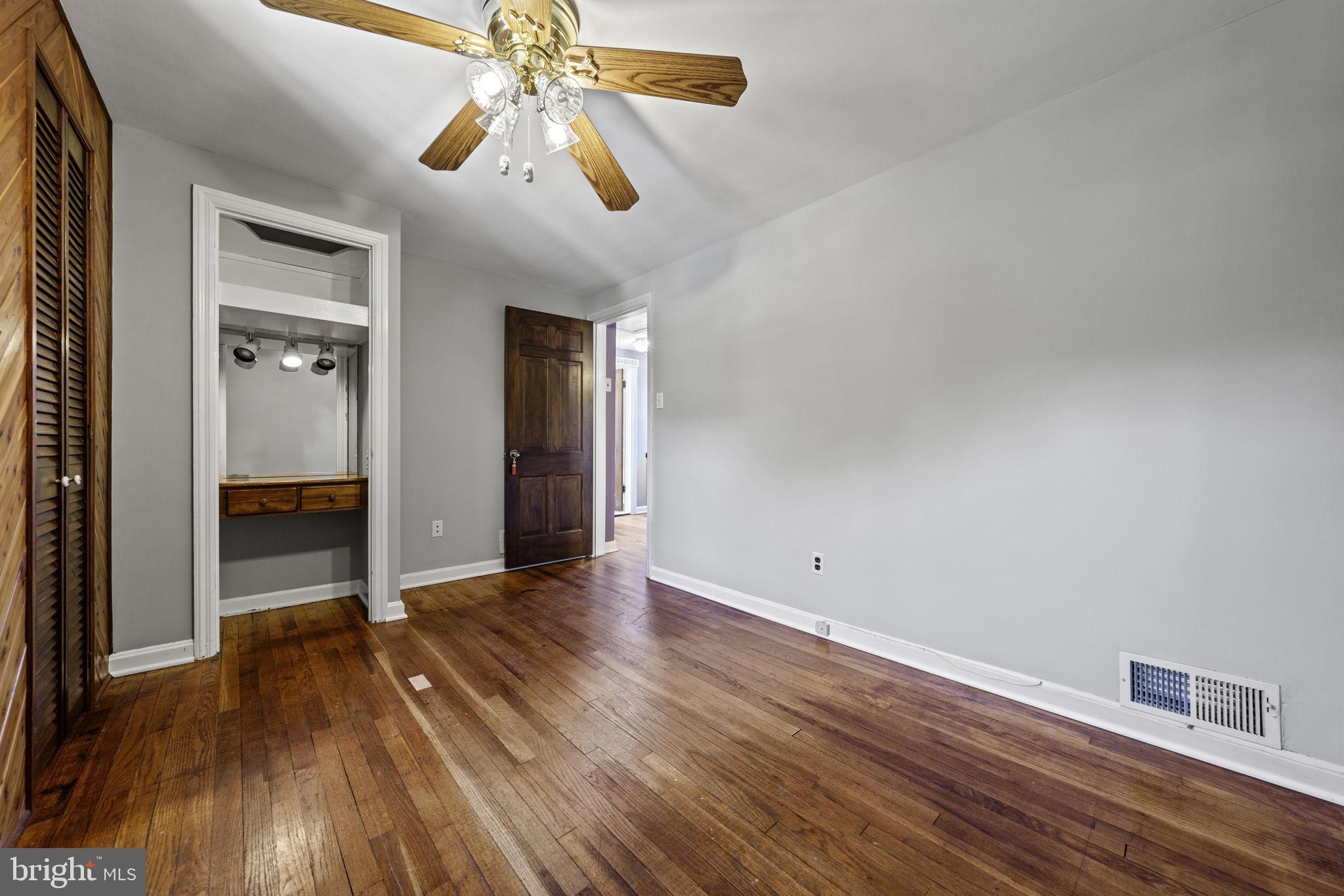 HOLLYWOOD - Residential