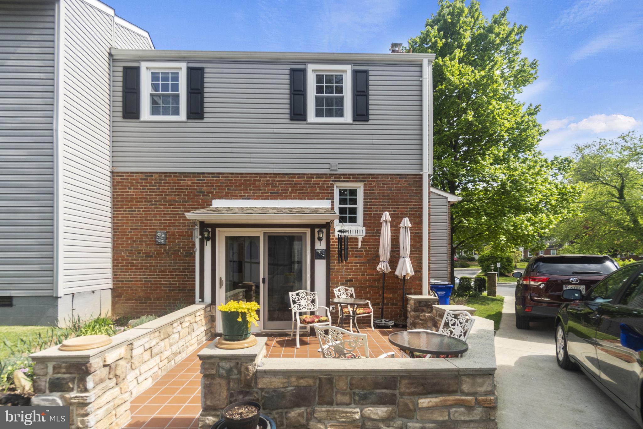 HOLLYWOOD - Residential