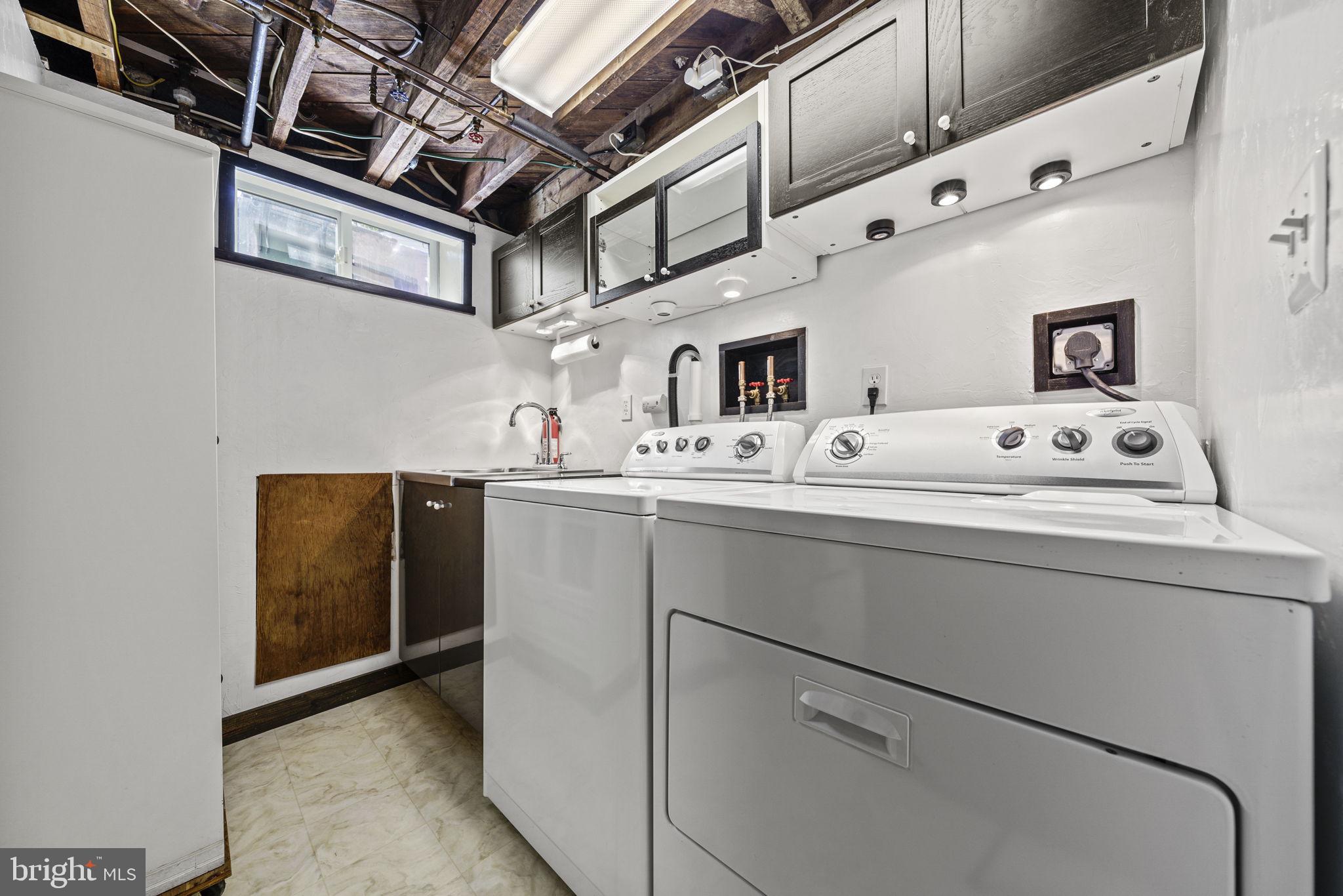 HOLLYWOOD - Residential