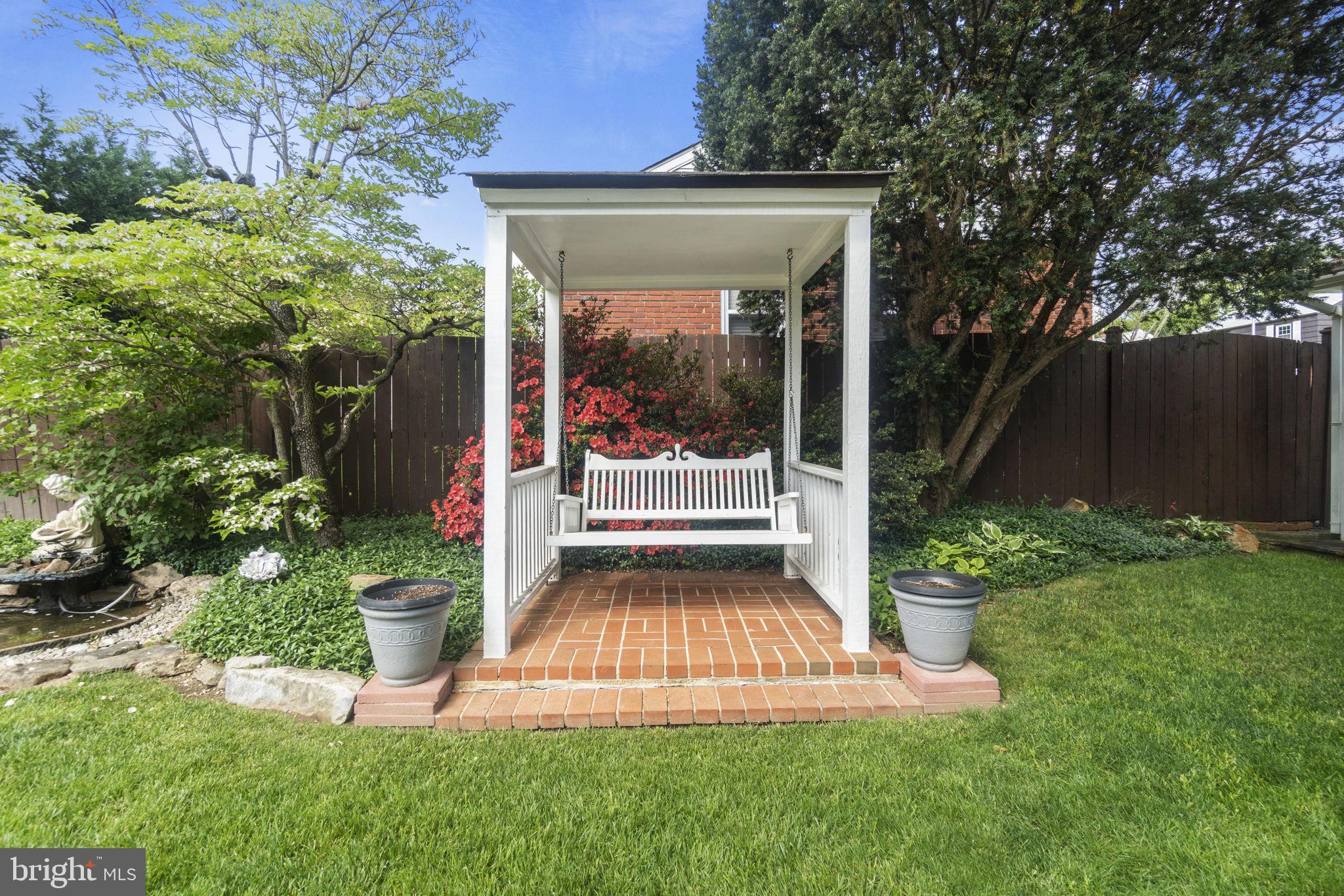 HOLLYWOOD - Residential