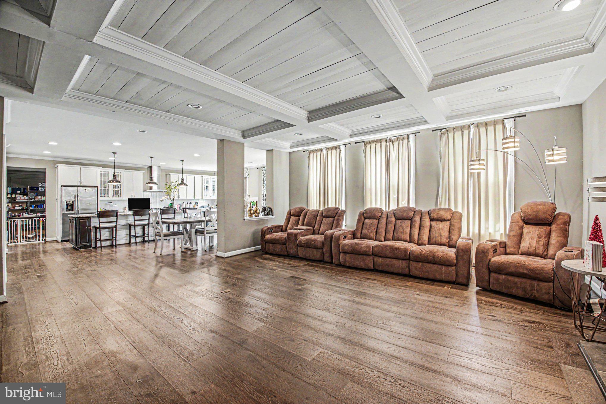 RAYMOND FARM - Residential