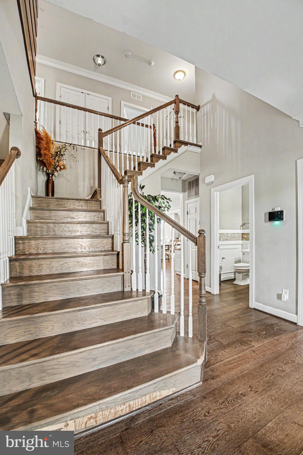 RAYMOND FARM - Residential