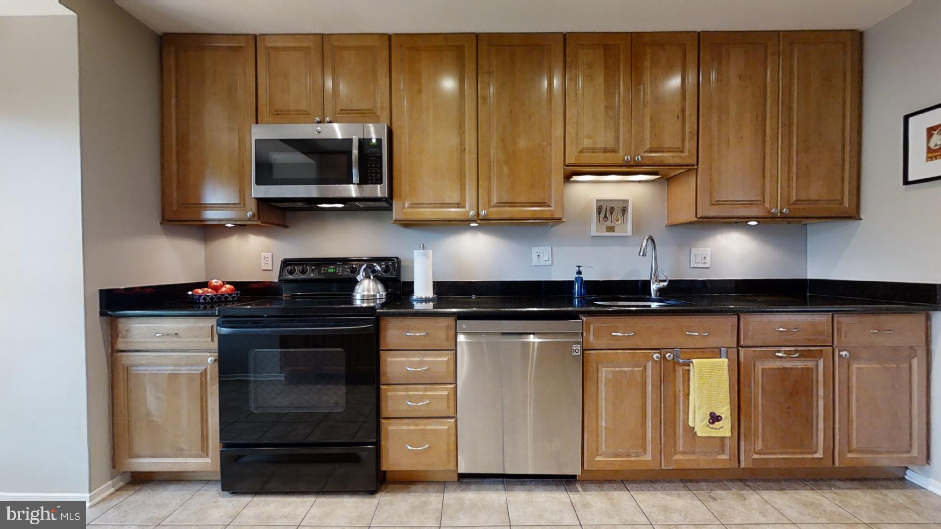 WAVERLY HILLS - Residential Lease