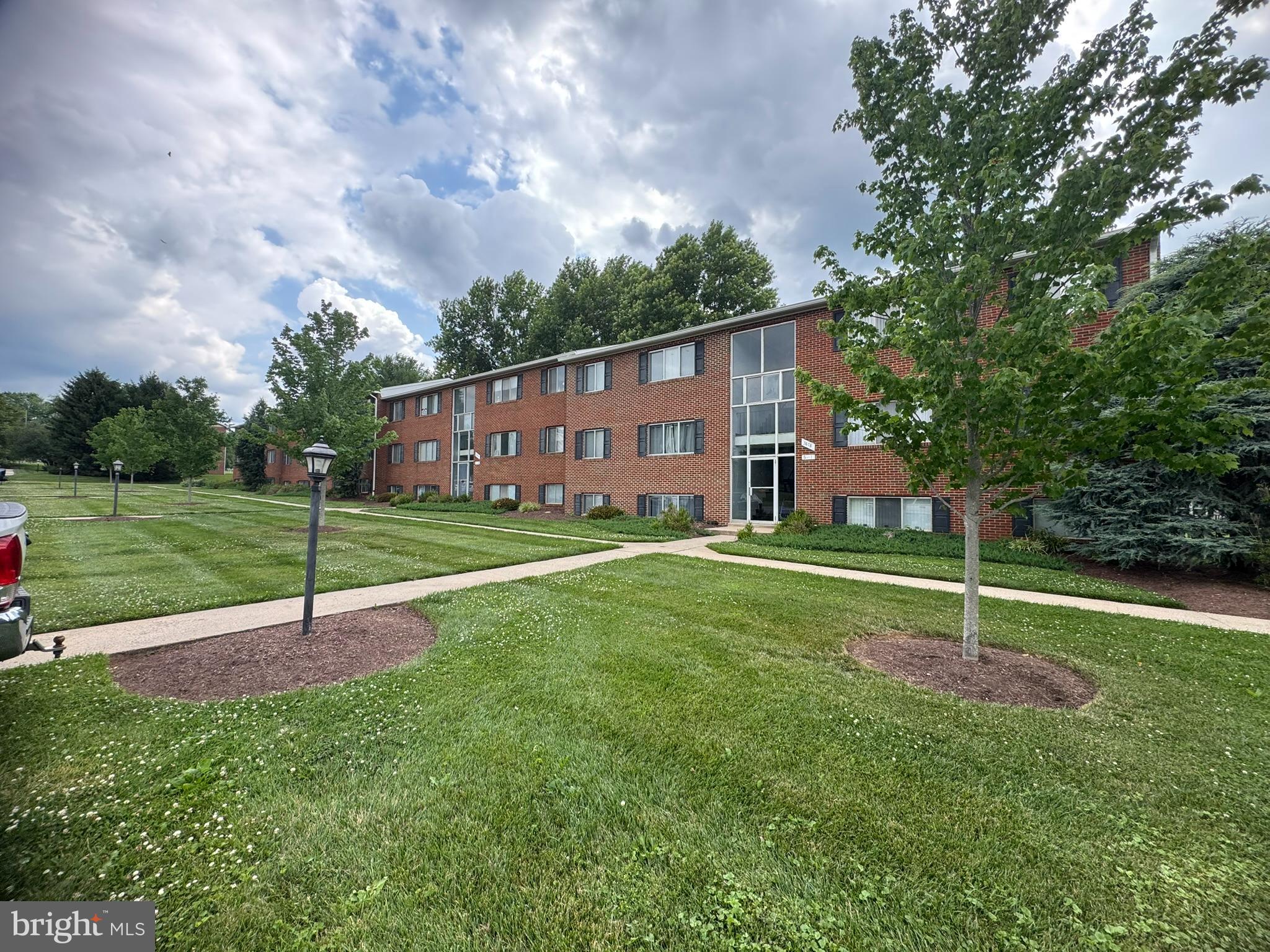Photo 1 of 18 — 3876 SHADYWOOD DRIVE 8, JEFFERSON, MD 21755