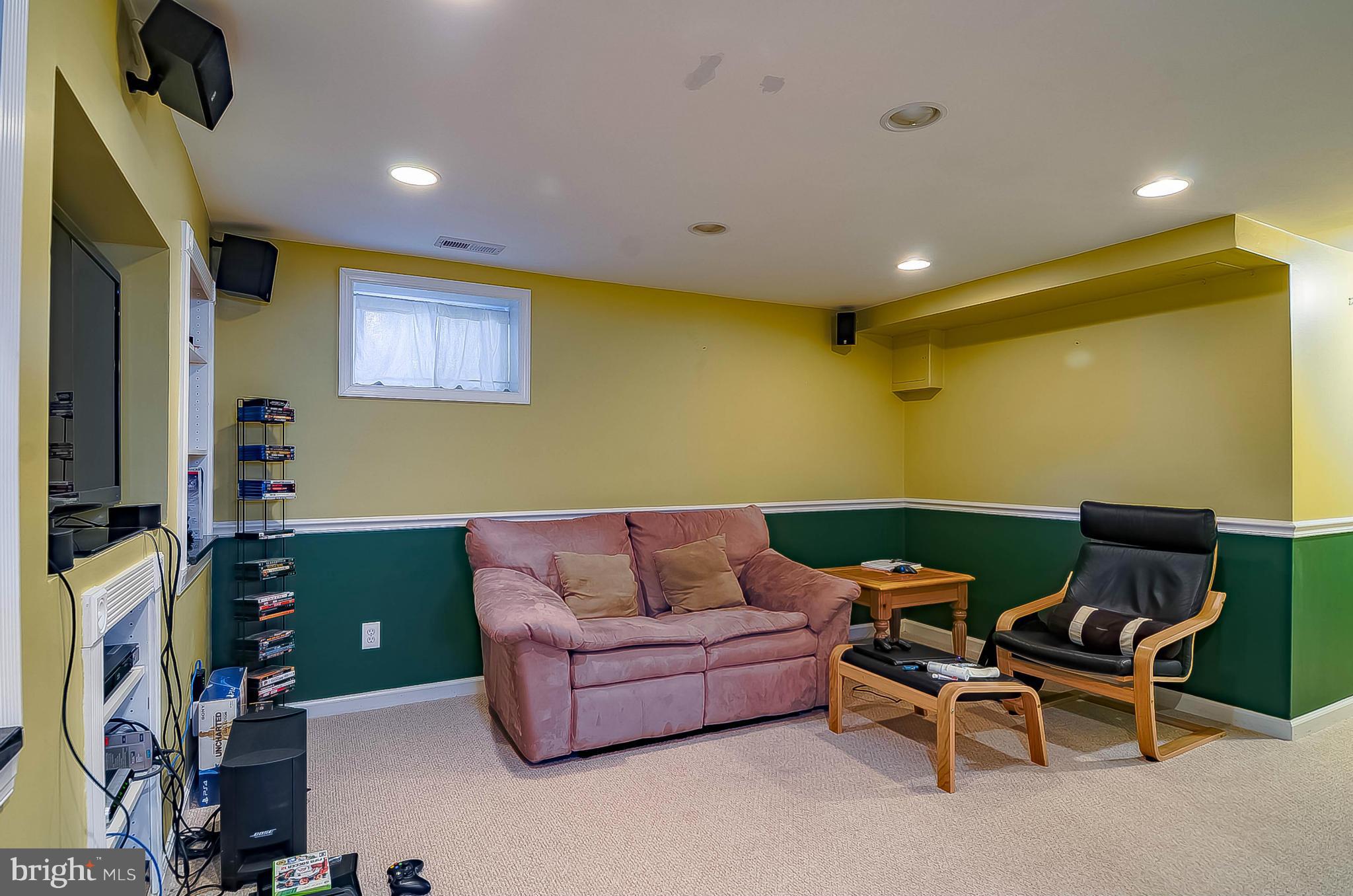 GLENBROOK VILLAGE - Residential