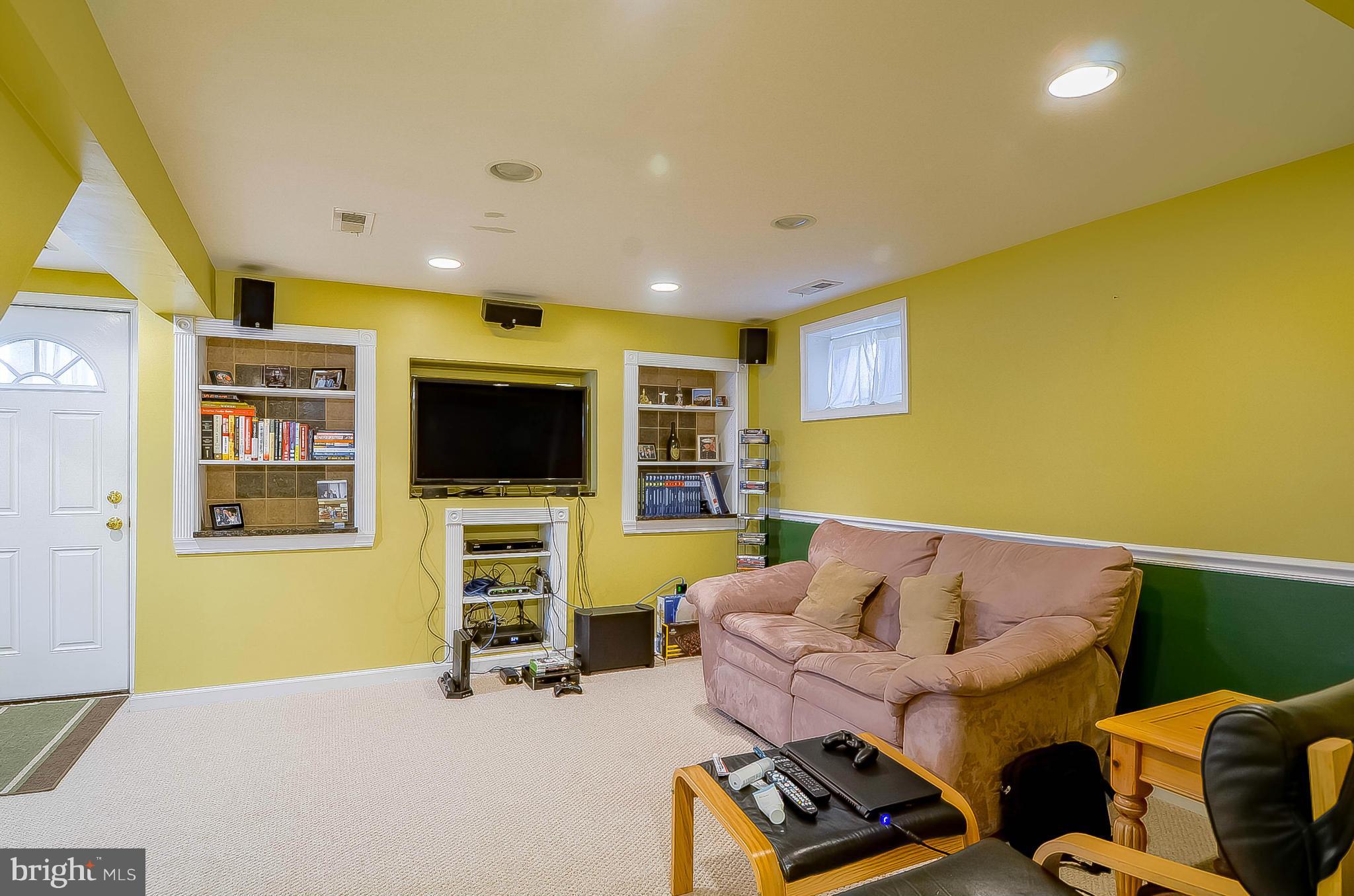 GLENBROOK VILLAGE - Residential