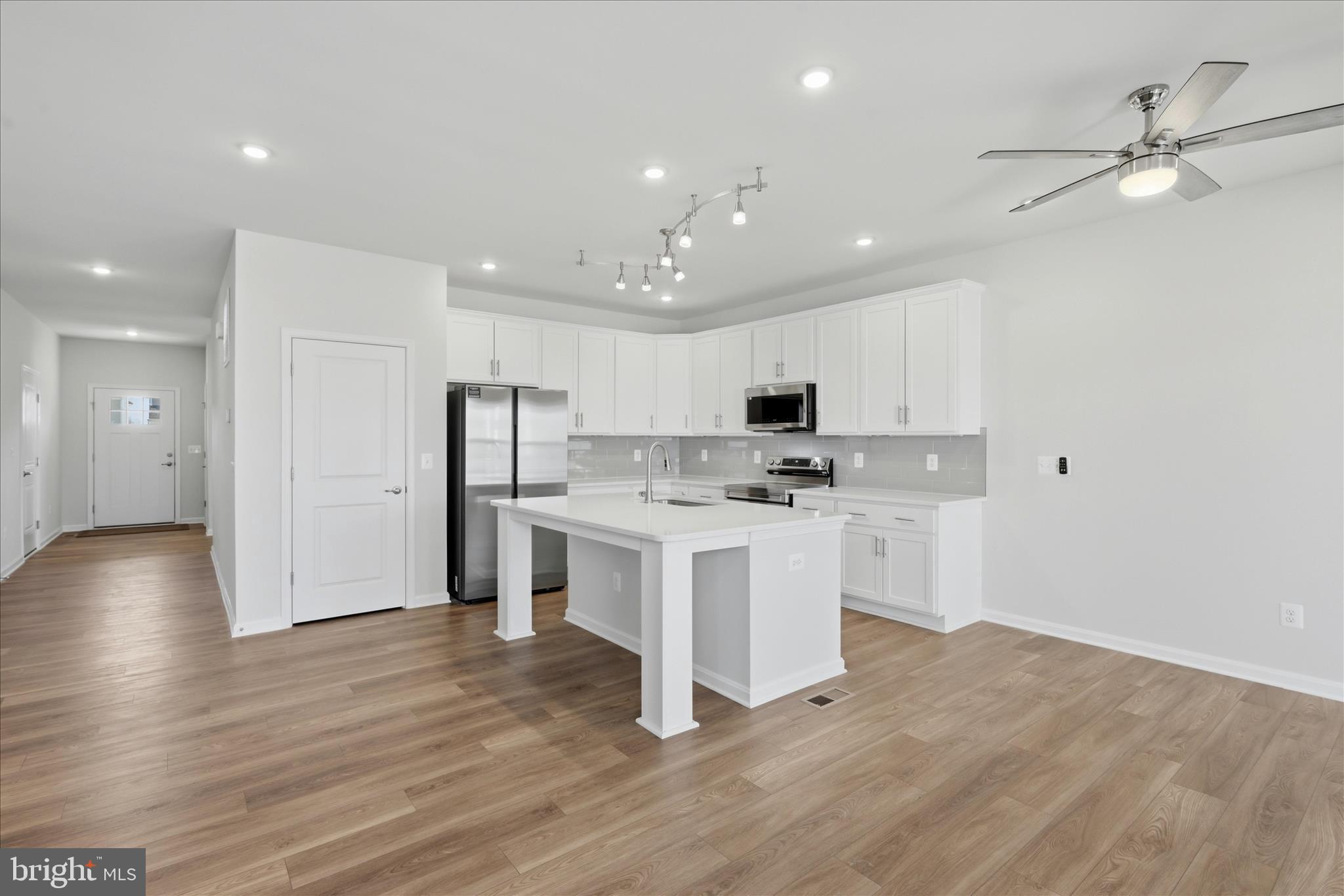 148 HUNTWELL WEST AVENUE