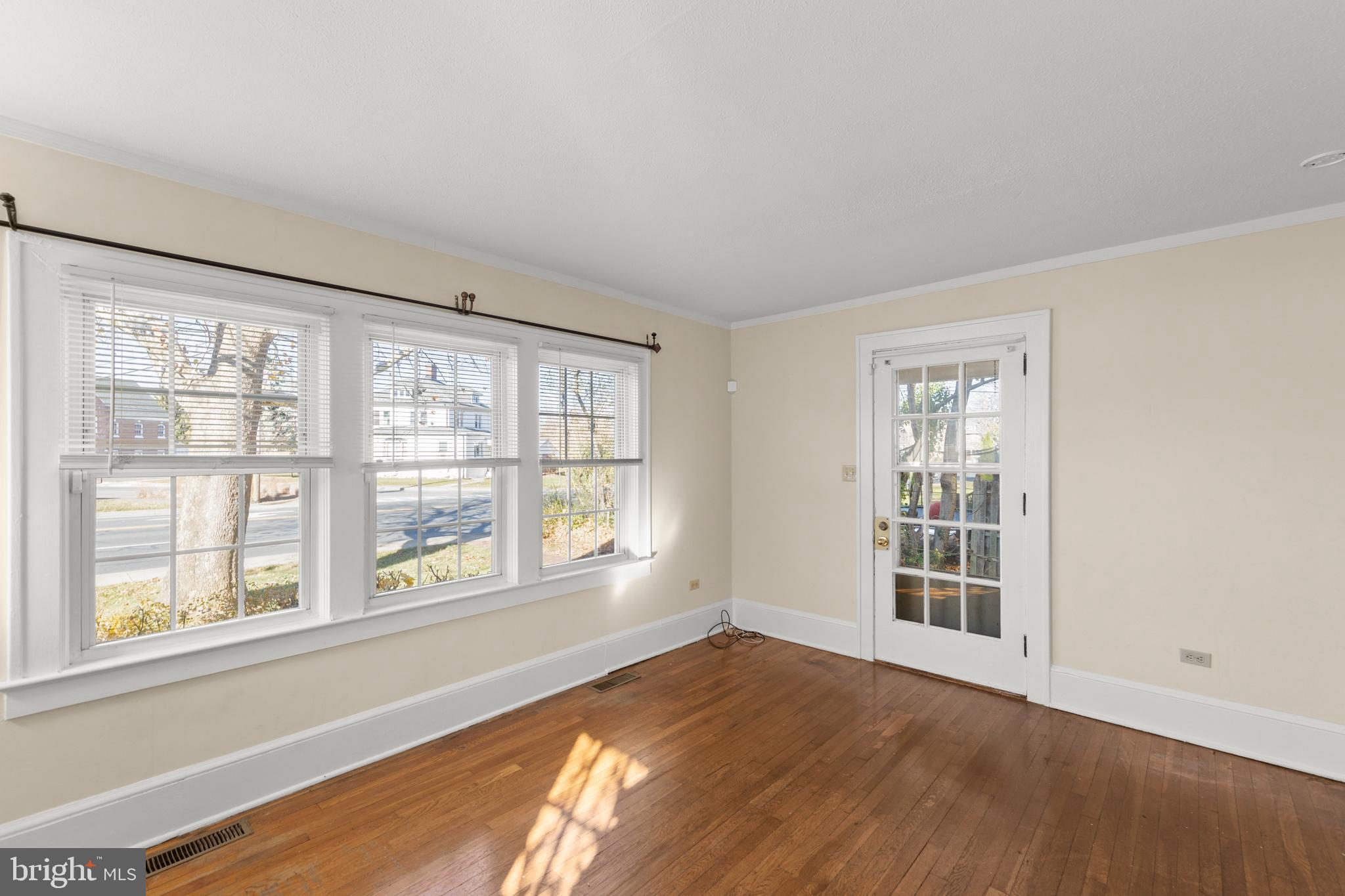 675 BERRYVILLE AVENUE