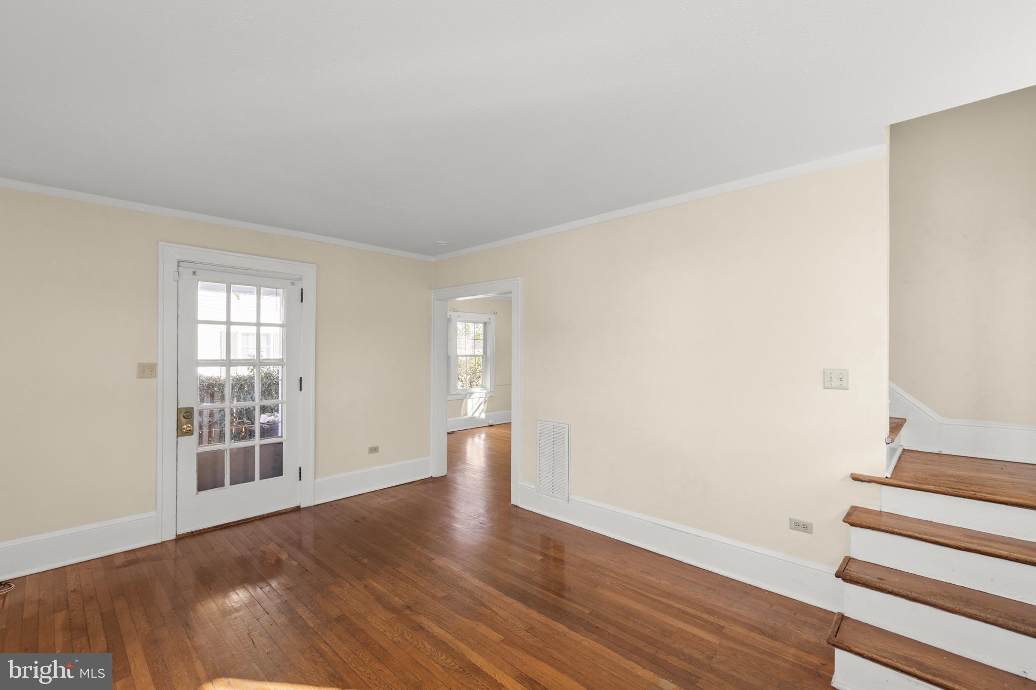 675 BERRYVILLE AVENUE