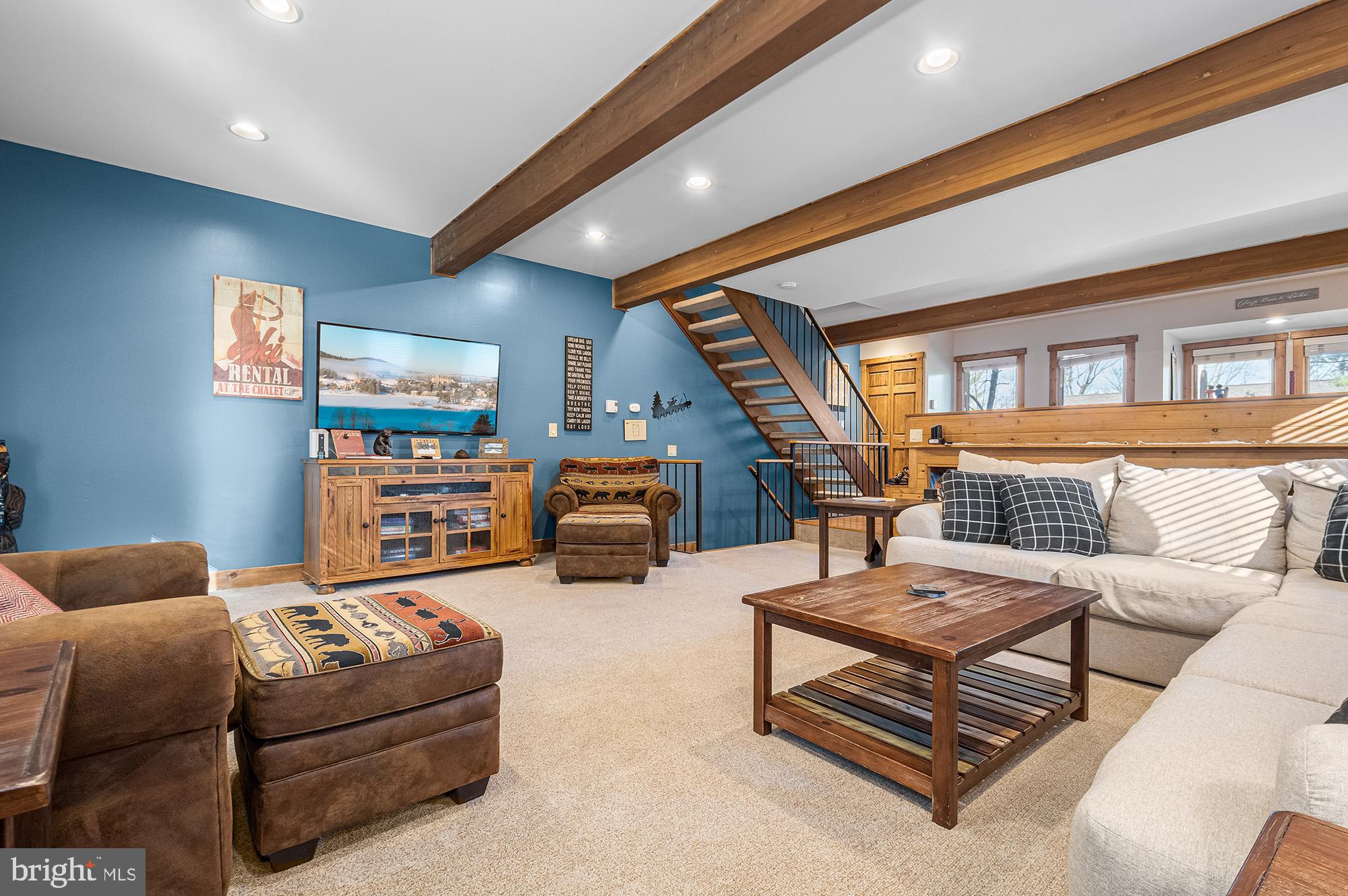 VILLAGES OF WISP - Residential