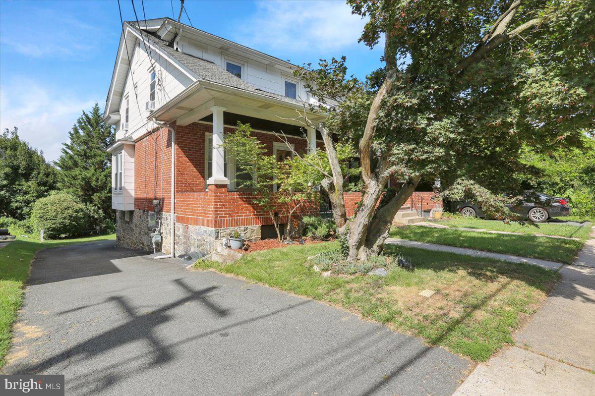 2411 FAIRVIEW AVENUE