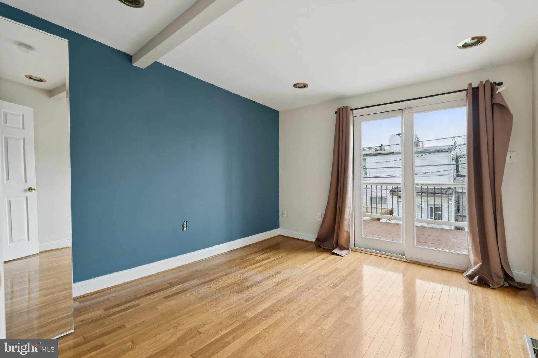 Baltimore, Maryland 21224, United States, 2 Bedrooms Bedrooms, ,3 BathroomsBathrooms,Residential,Coming Soon,169912