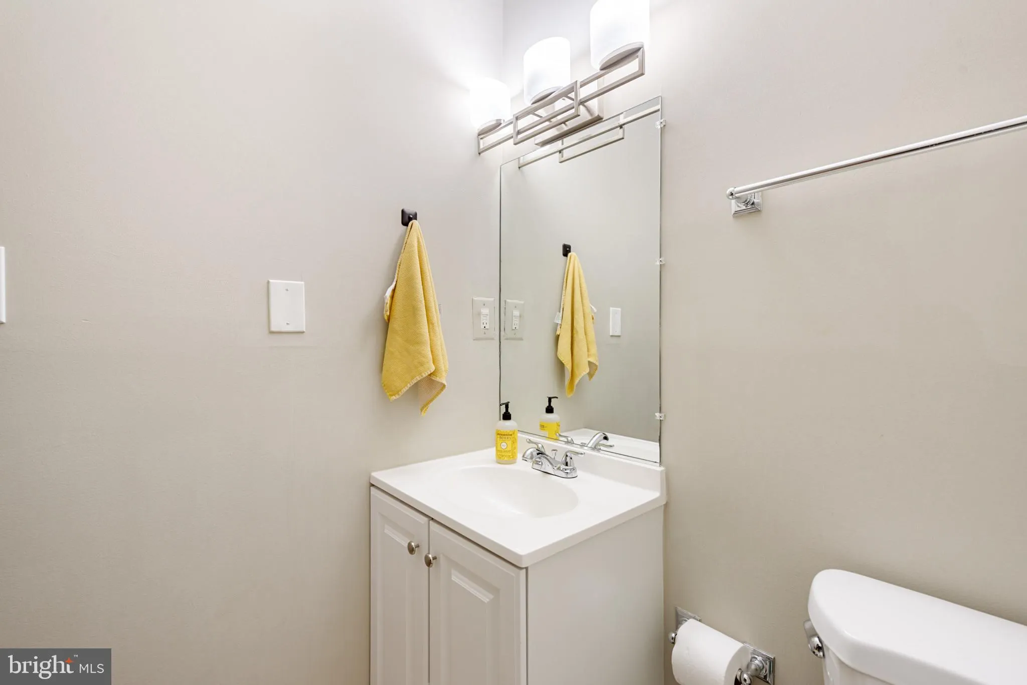 Baltimore, Maryland 21224, United States, 2 Bedrooms Bedrooms, ,3 BathroomsBathrooms,Residential,Coming Soon,169912