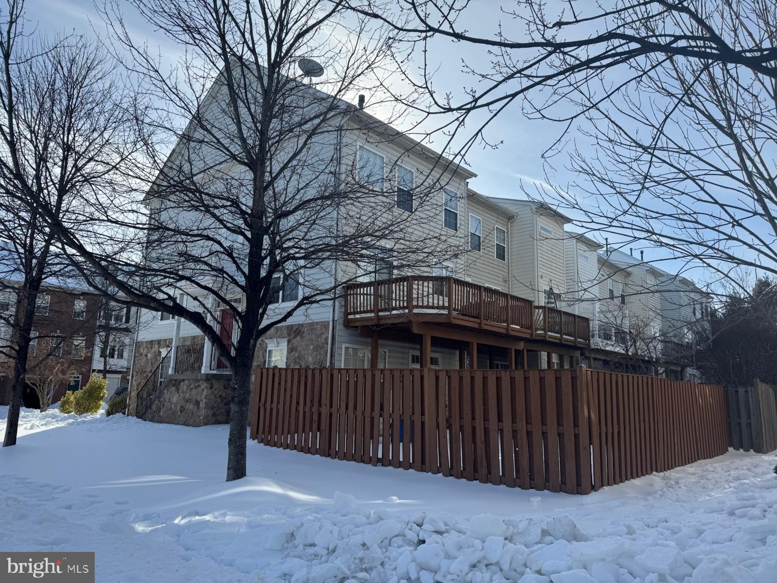 42474 MAGELLAN SQUARE