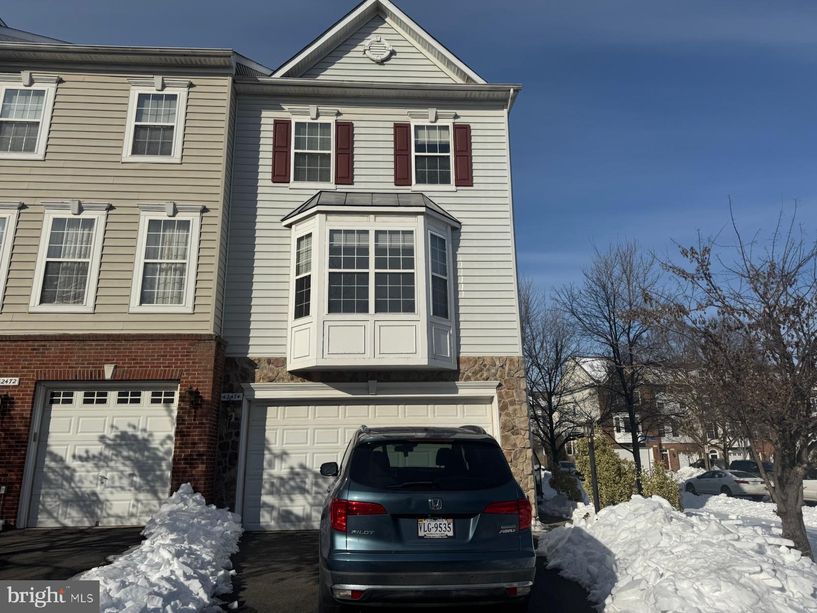 42474 MAGELLAN SQUARE