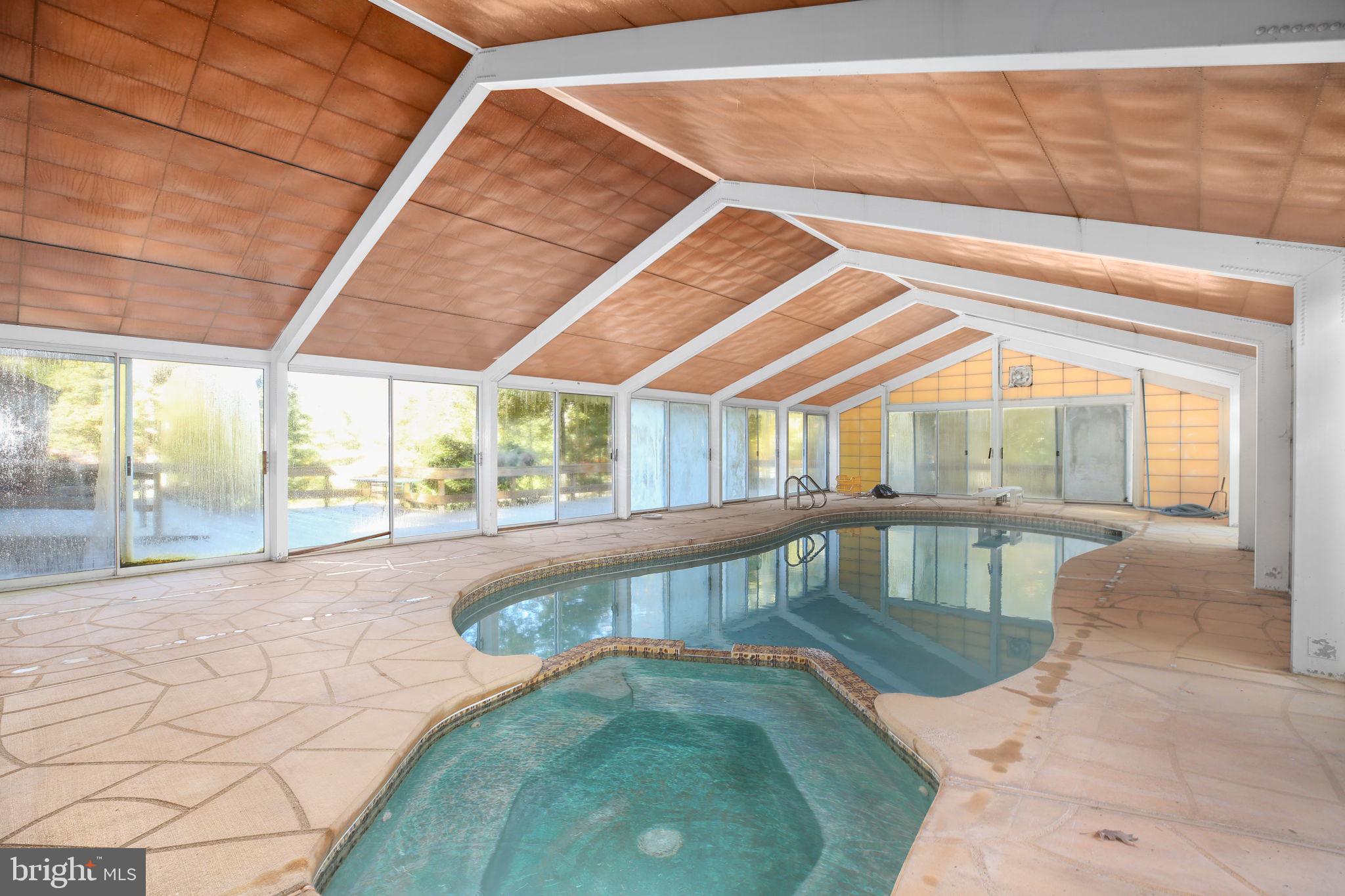 WOODBRIDGE - Residential